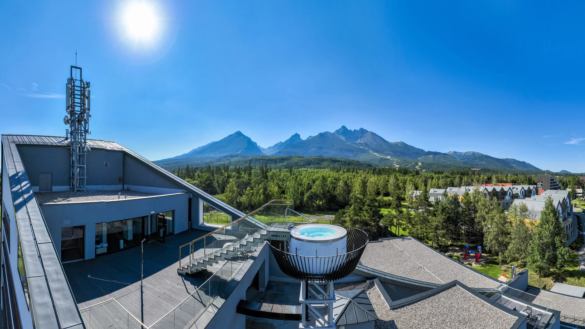 Dovolená ve Vysokých Tatrách: wellness pobyt v luxusním resortu s polopenzí, animační program