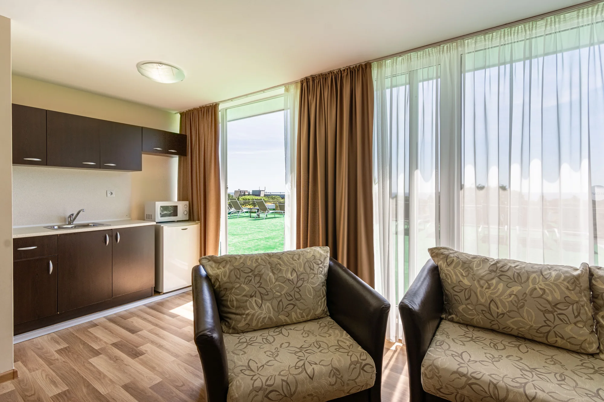 Rodinná dovolená v Bulharsku: hotel 500 m od moře, animační program, nový aquapark, 2 děti zdarma