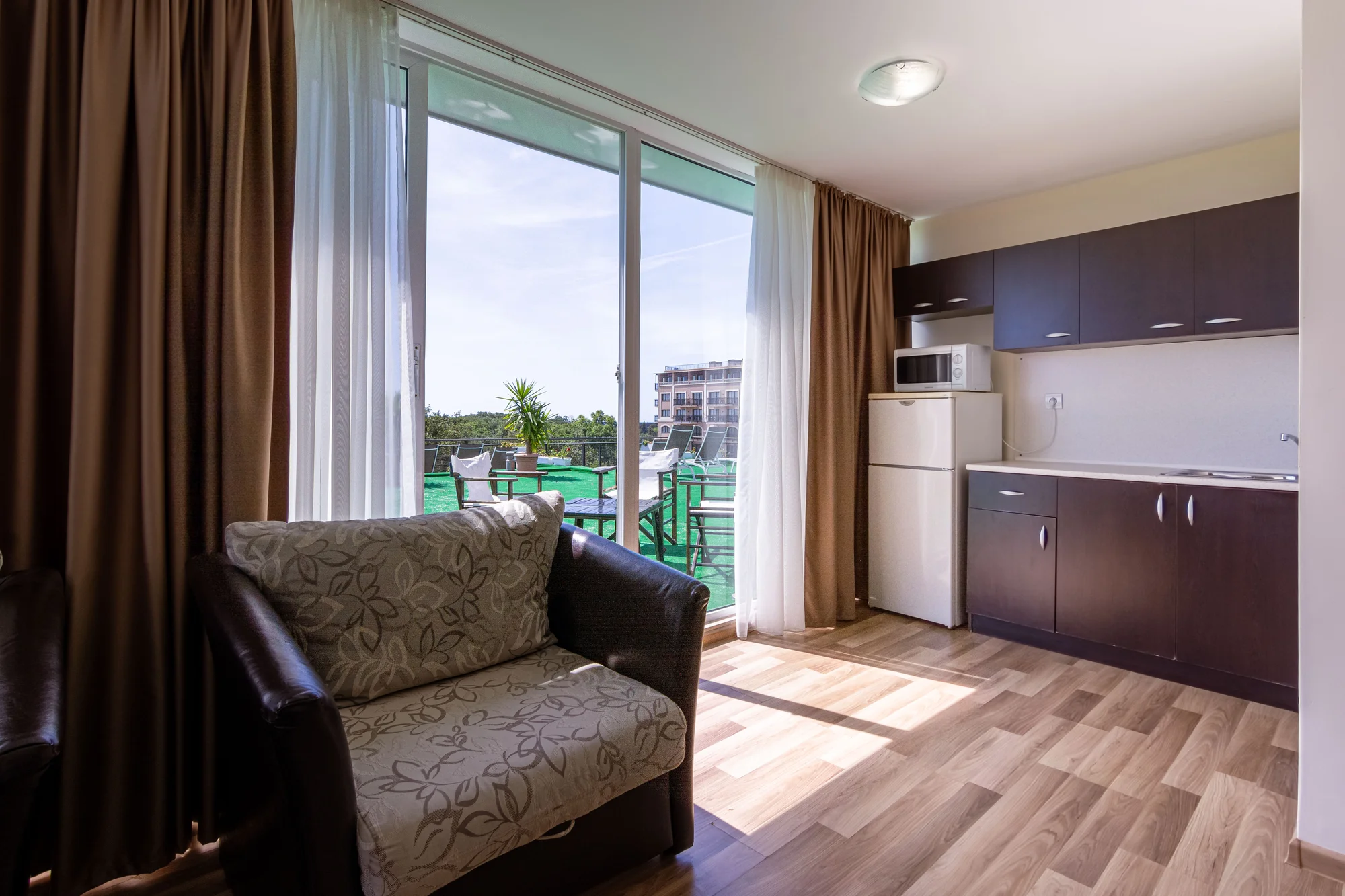 Rodinná dovolená v Bulharsku: hotel 500 m od moře, animační program, nový aquapark, 2 děti zdarma