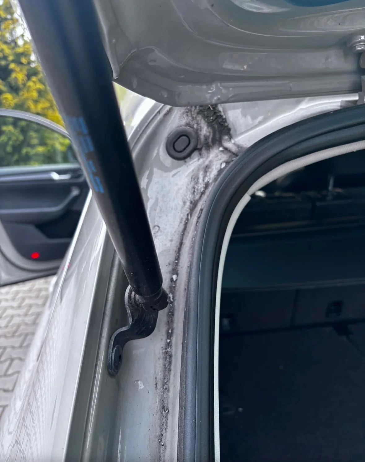 Čištění auta: důkladná péče o interiér, exteriér i klimatizaci