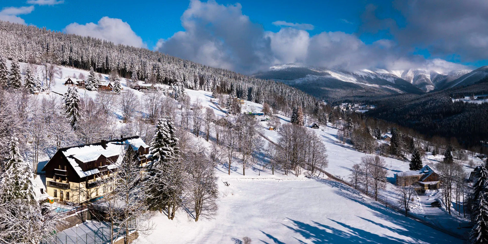 Pobyt ve Špindlu: snídaně, lyžování a výlety v okolí, sleva do Yellow Pointu