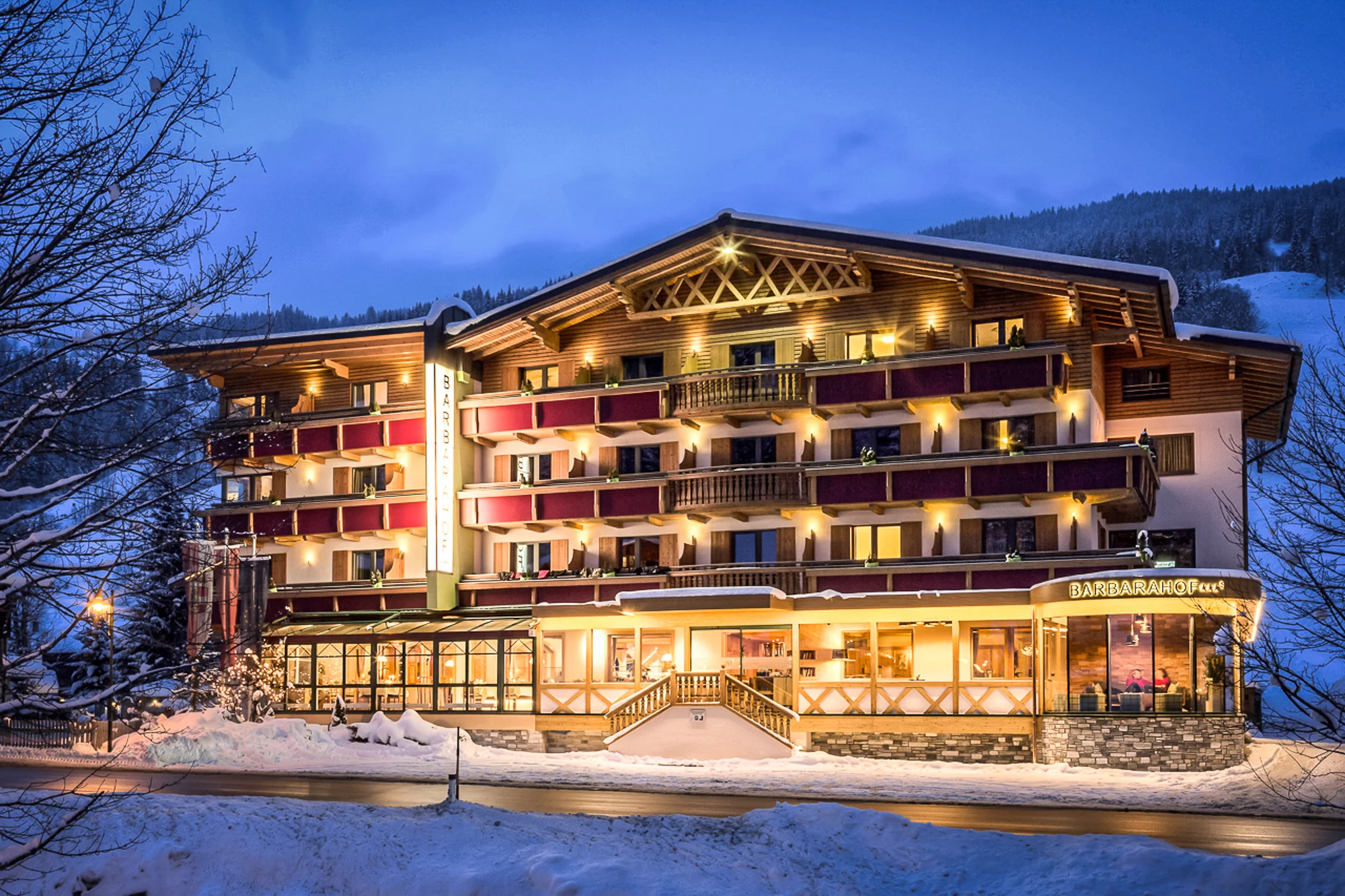 Dovolená v rakouském Saalbachu: 4* hotel s polopenzí, saunový svět, více než 200 km sjezdovek