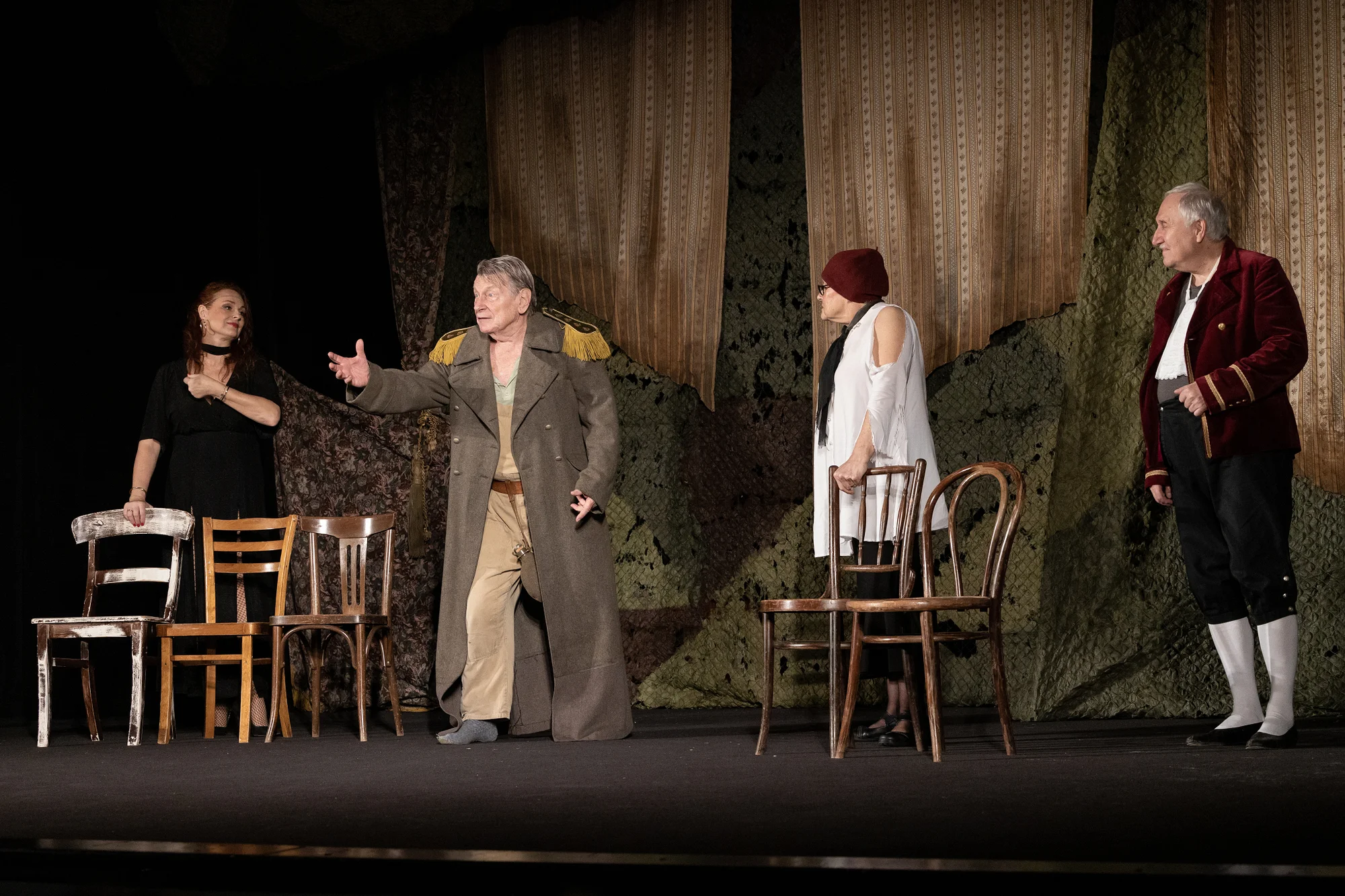 Divadlo Gong: vstupenka na představení S Pydlou v zádech