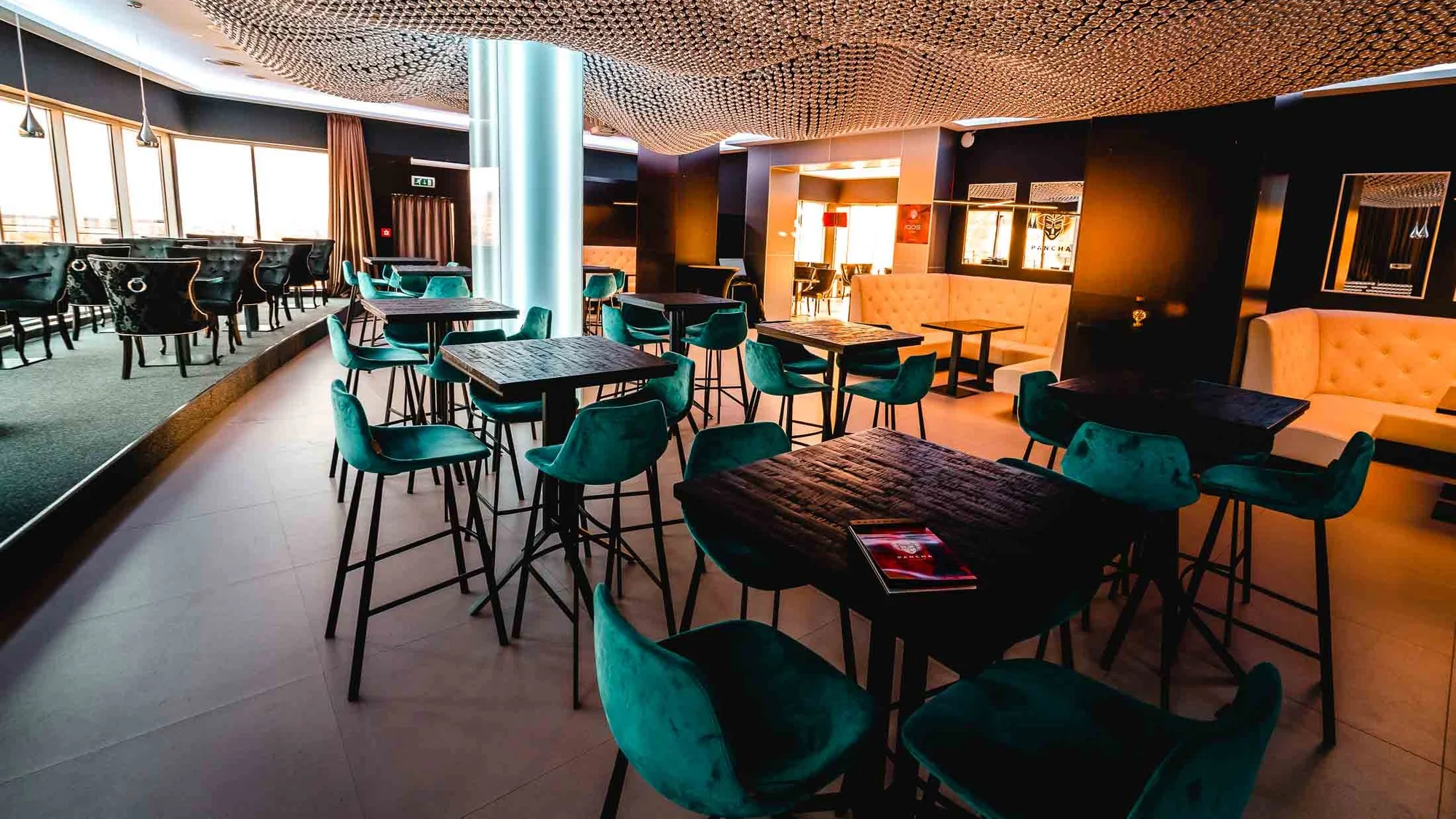 Wellness pobyt ve 4* hotelu Holiday Inn s panoramatickým výhledem na město a skipasy se slevou