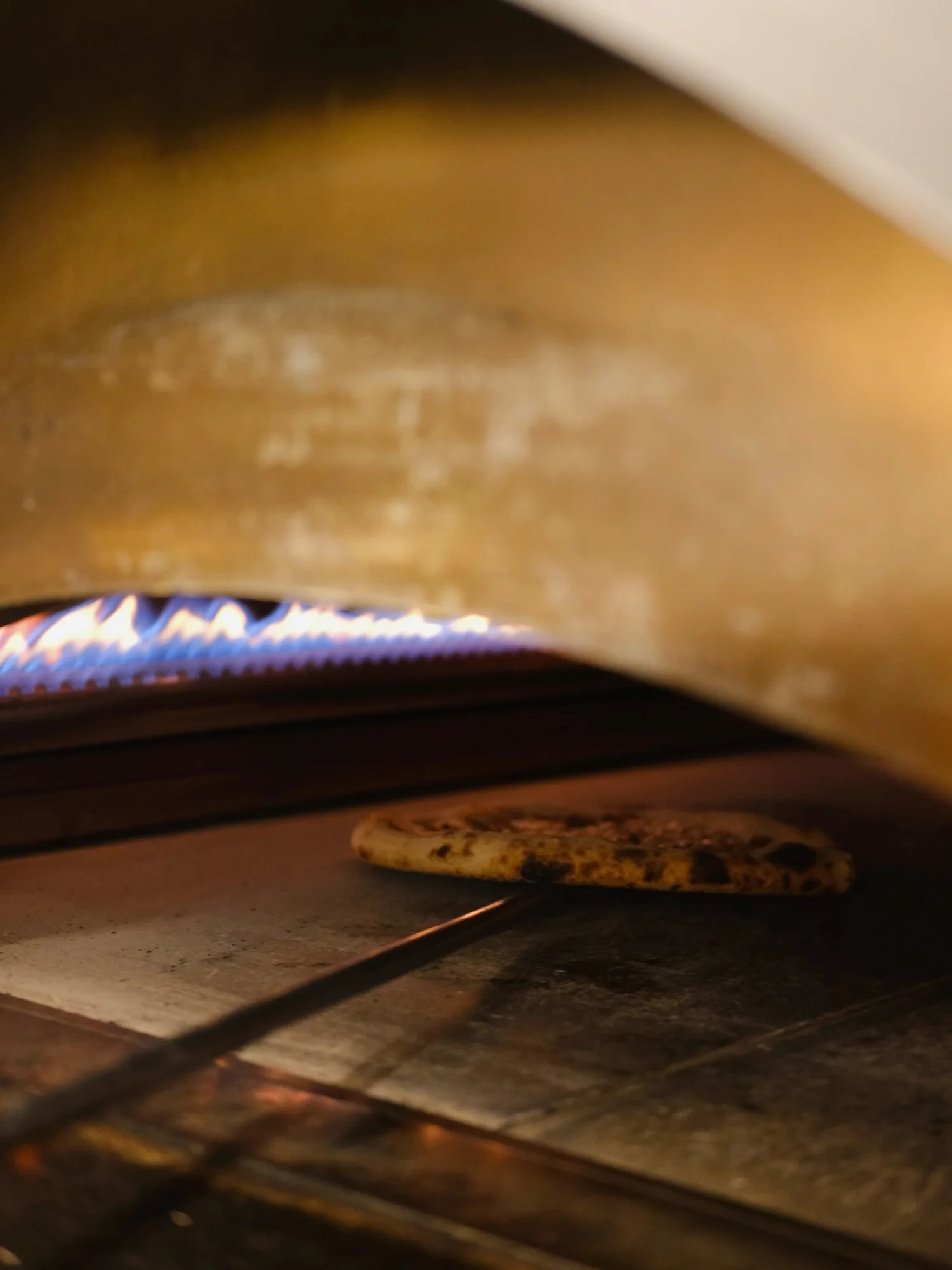 Pizza dle výběru i vč. nápoje pro 1-2 osoby v samém srdci Prahy: margherita i diavola