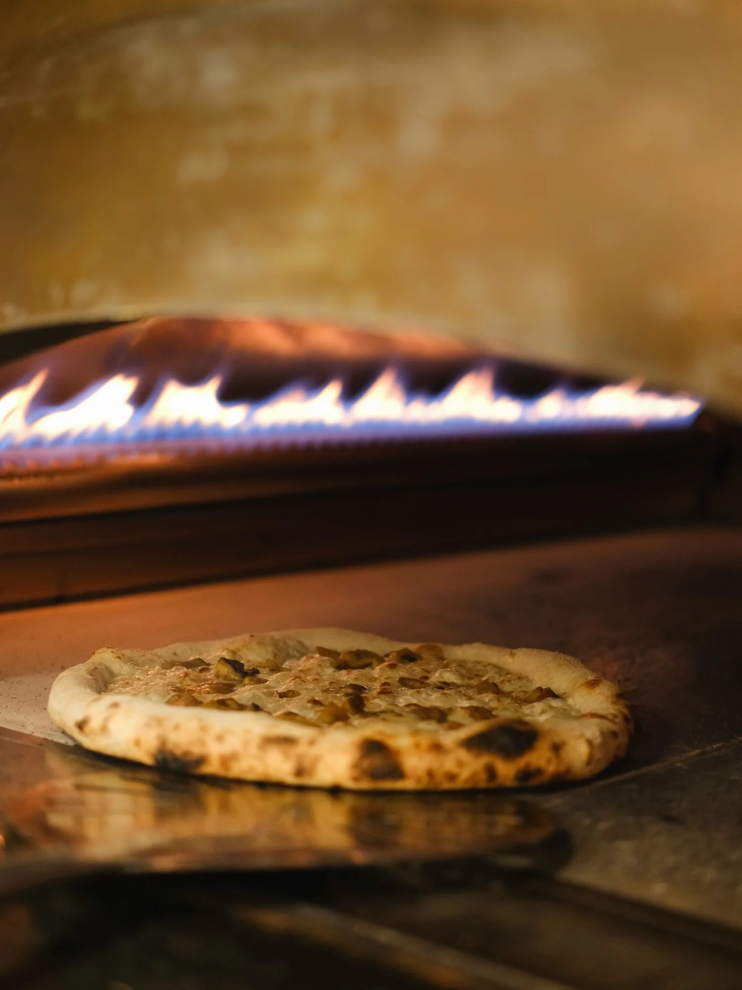 Pizza dle výběru i vč. nápoje pro 1-2 osoby v samém srdci Prahy: margherita i diavola