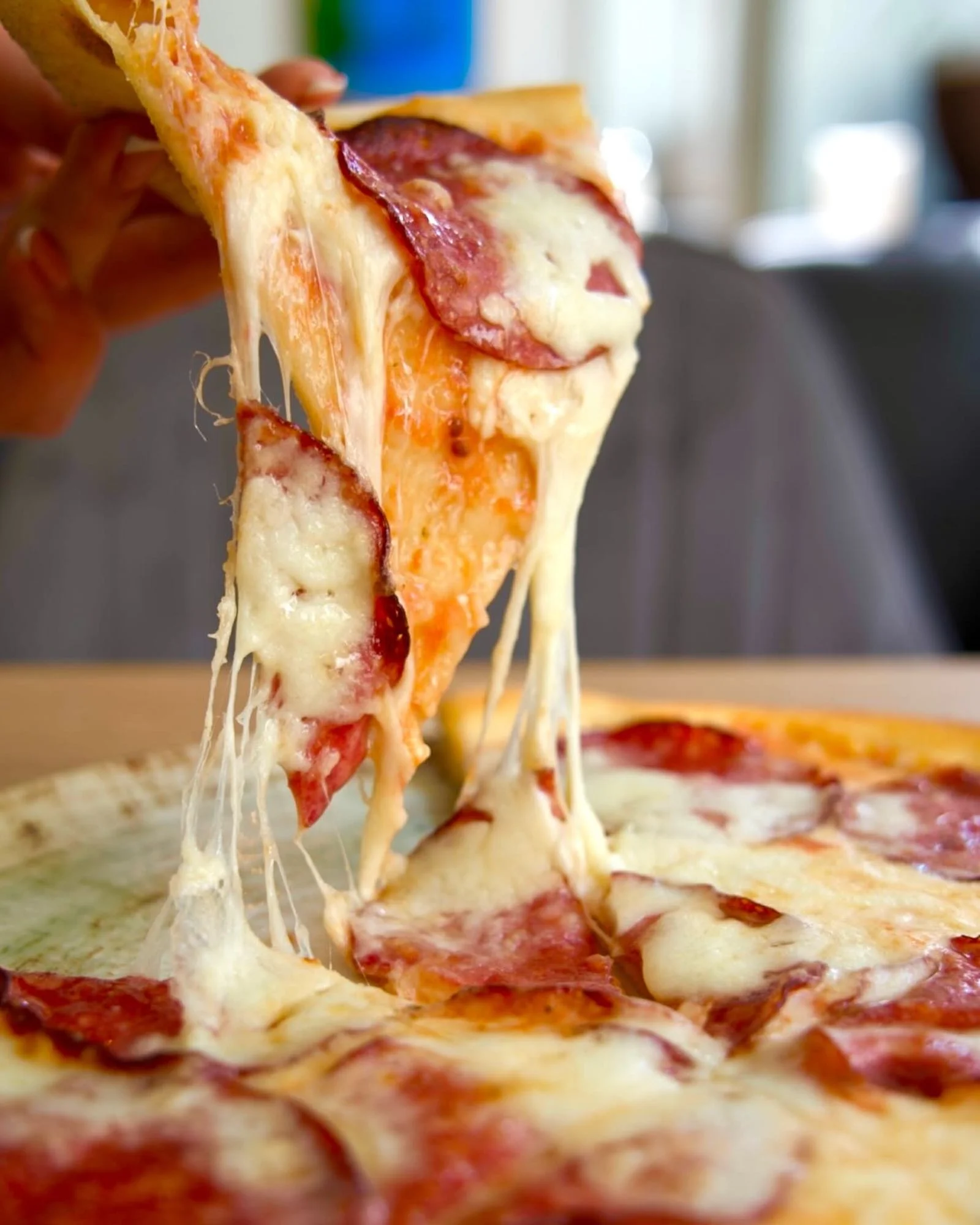 Pizza dle výběru i vč. nápoje pro 1-2 osoby v samém srdci Prahy: margherita i diavola