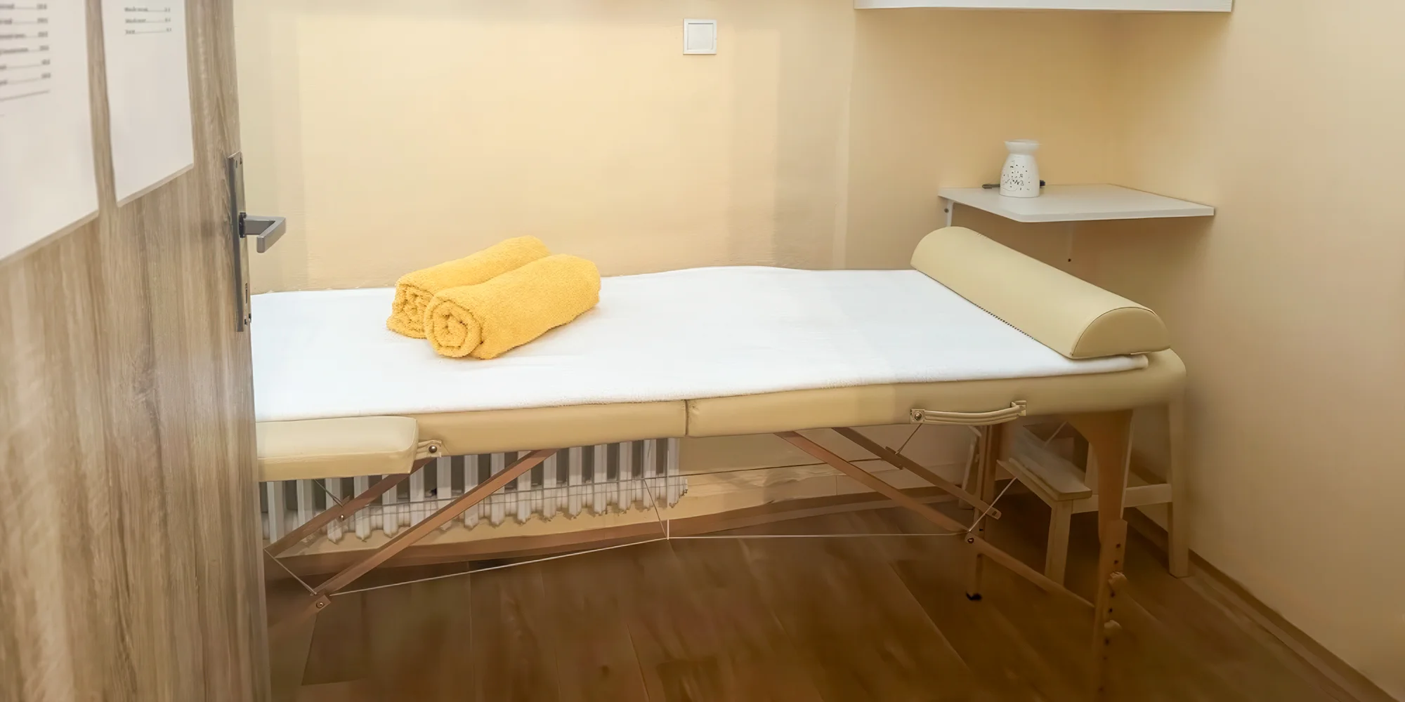 Masáže v centru Opavy: relaxační, bylinná, lávové kameny i permanentka