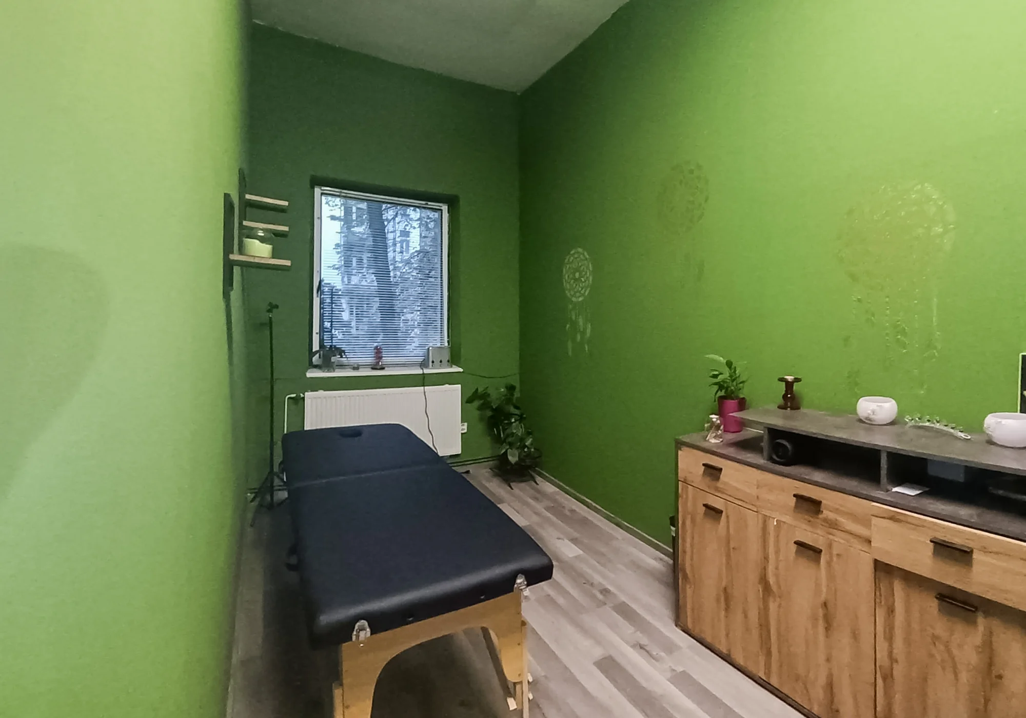 Perfektní relax: uvolňující masáž obličeje, zad a šíje, nohou i celého těla vč. baňkování