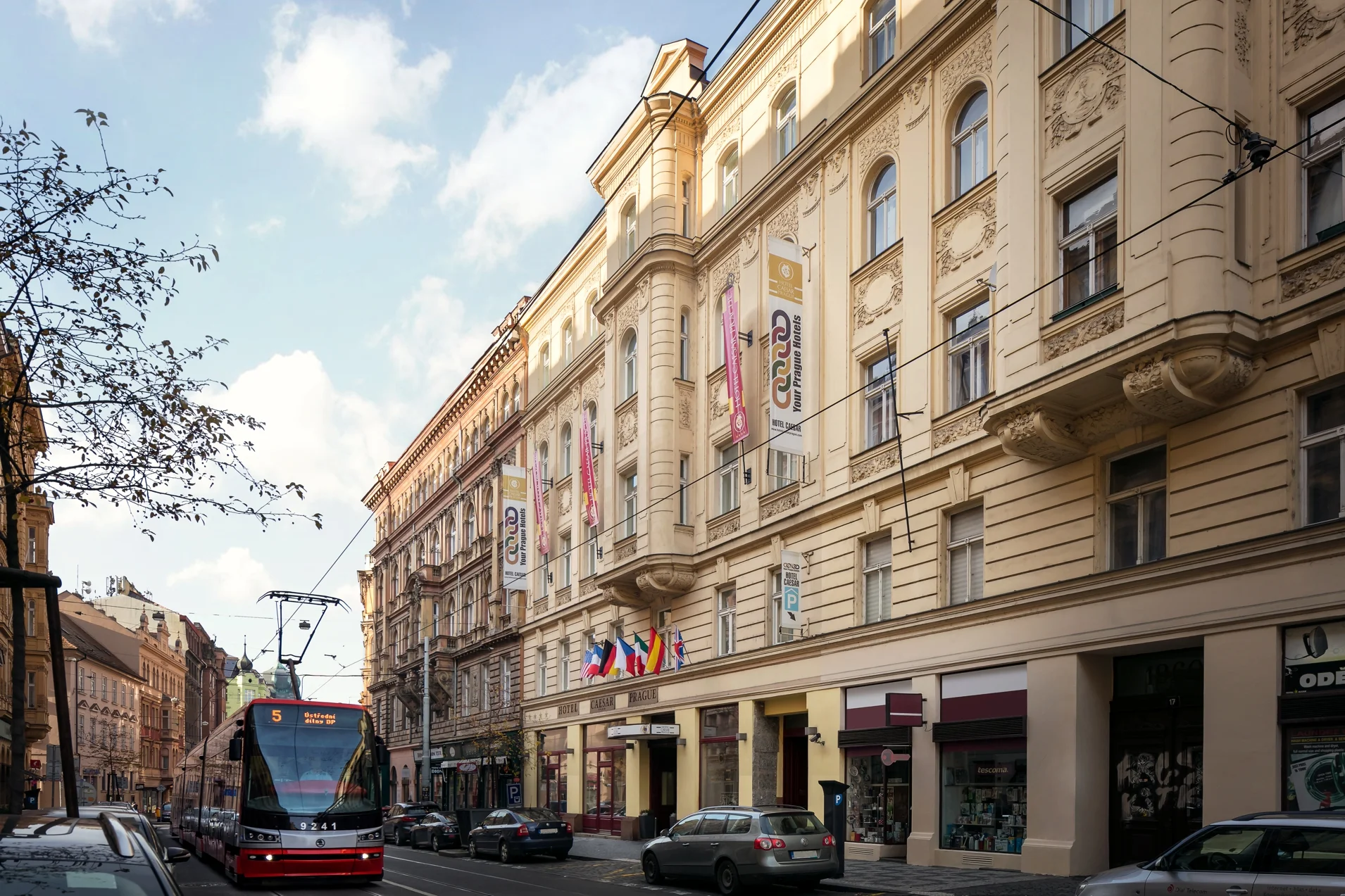 Ubytování v hotelu se snídaní v centru Prahy: 6 min od Národní třídy, 10 min od Václavského náměstí