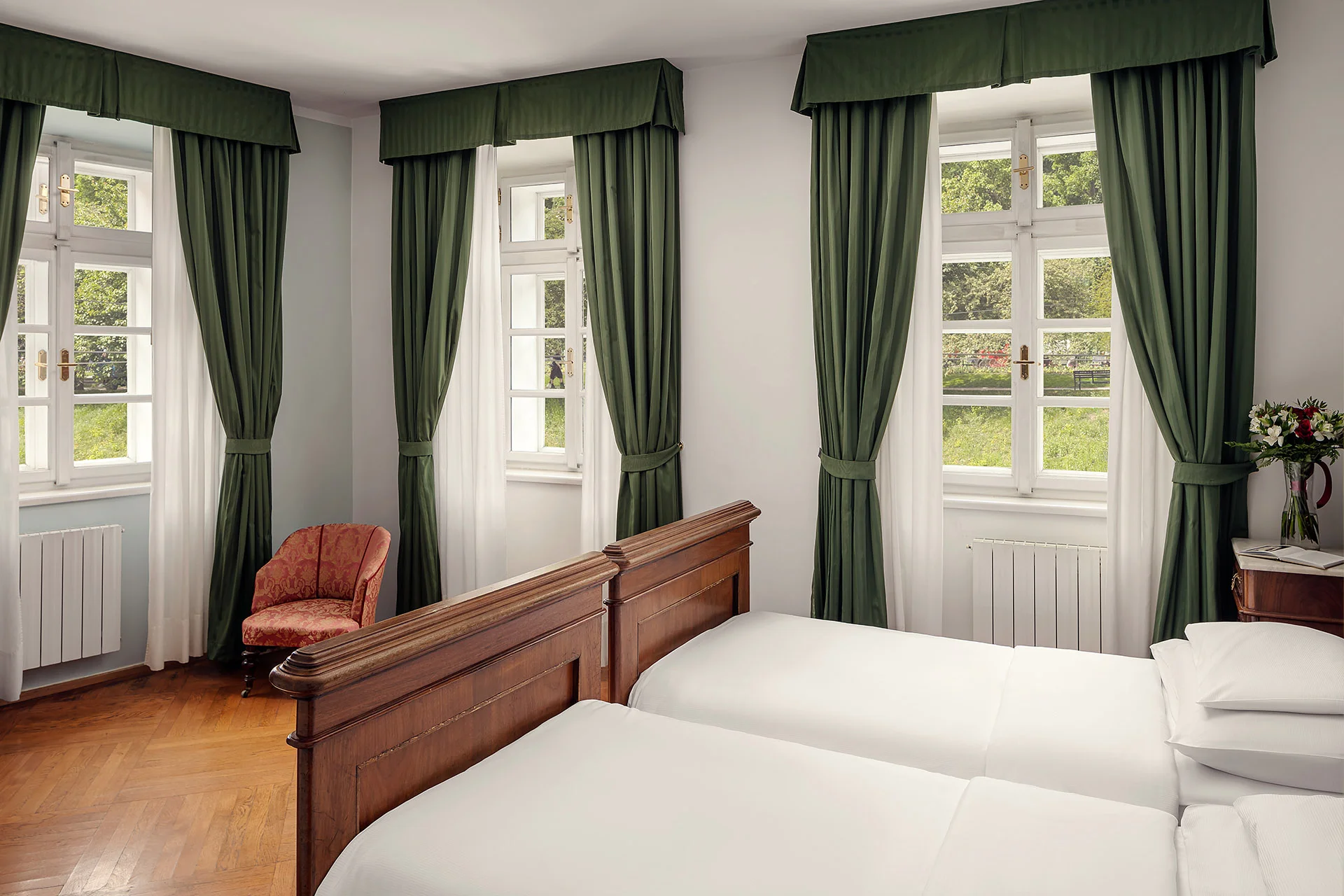 Pobyt na Malé Straně: hotel přímo pod Petřínem, snídaně i hodinka relaxu v sauně