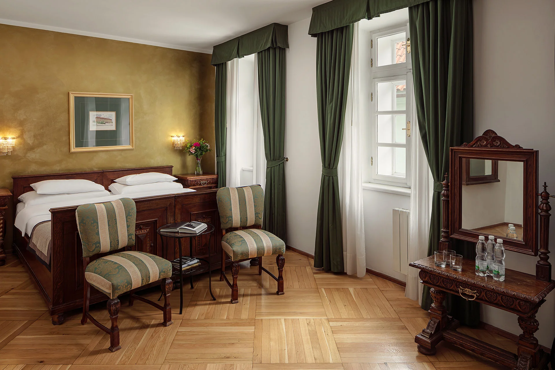 Pobyt na Malé Straně: hotel přímo pod Petřínem, snídaně i hodinka relaxu v sauně