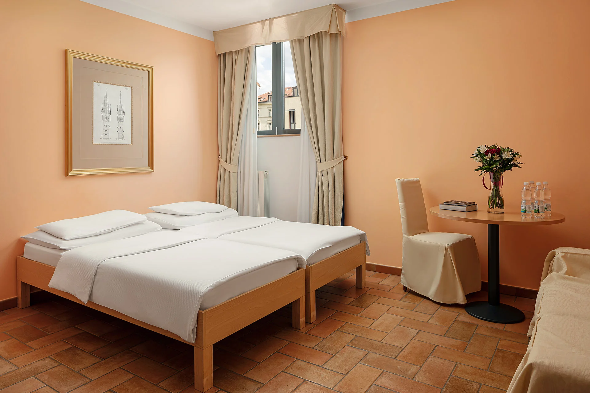 Pobyt na Malé Straně: hotel přímo pod Petřínem, snídaně i hodinka relaxu v sauně