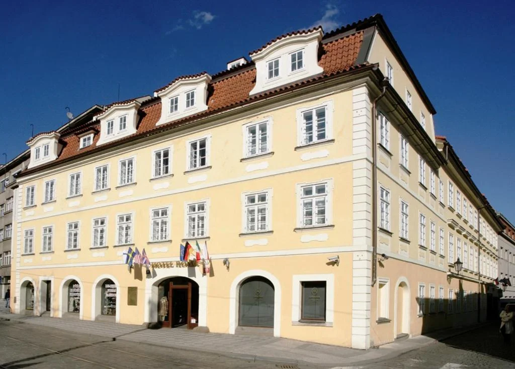 Pobyt na Malé Straně: hotel přímo pod Petřínem, snídaně i hodinka relaxu v sauně