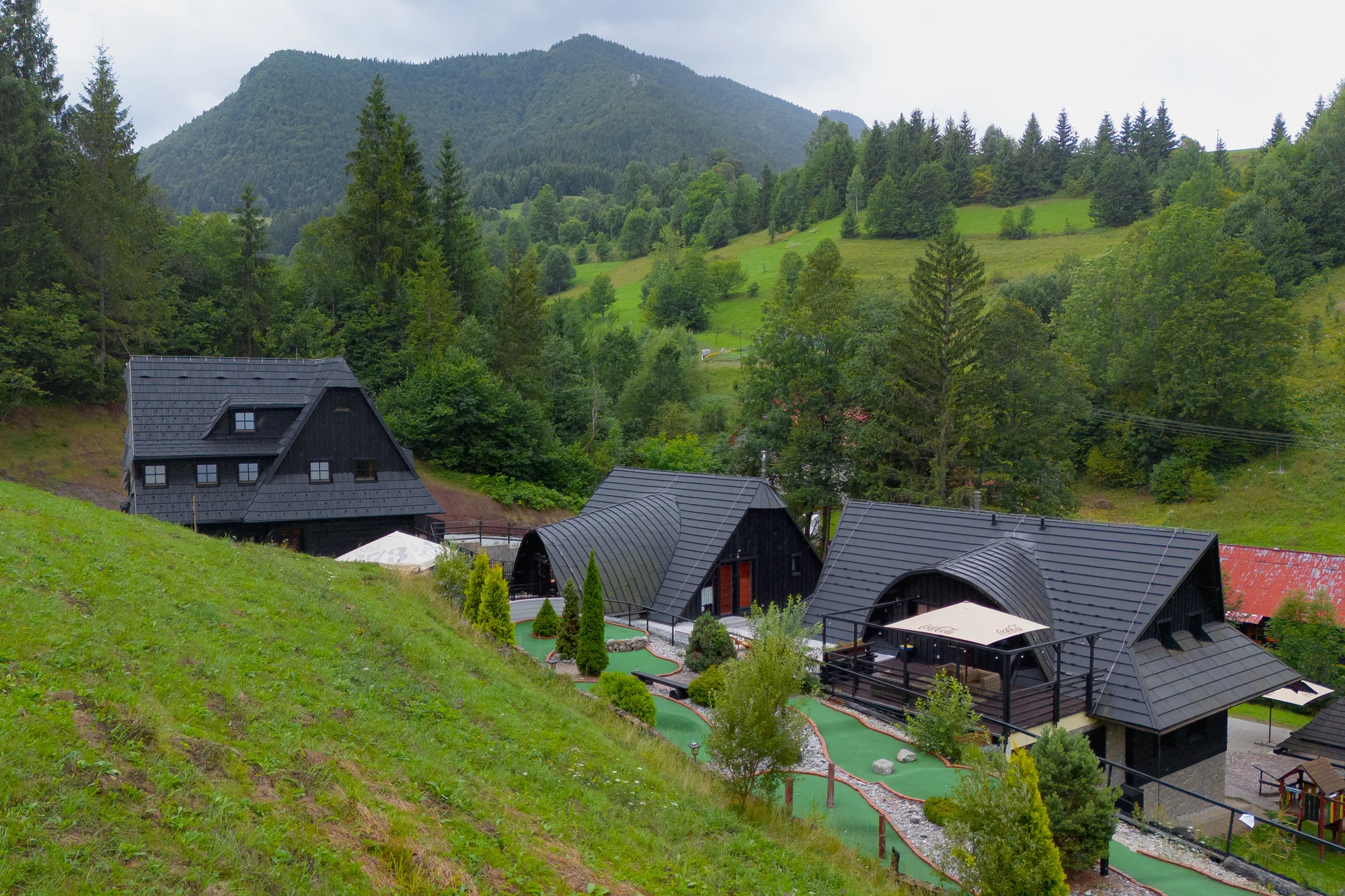 Zážitkový pobyt v tradiční dřevěnici v Malé Fatře s jídlem, wellness i adventure golfem