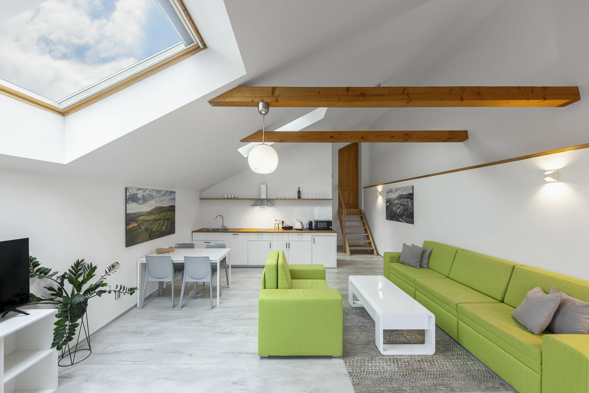 Odpočinek v Mikulově na jižní Moravě: prémiové apartmány s terasou i večeří