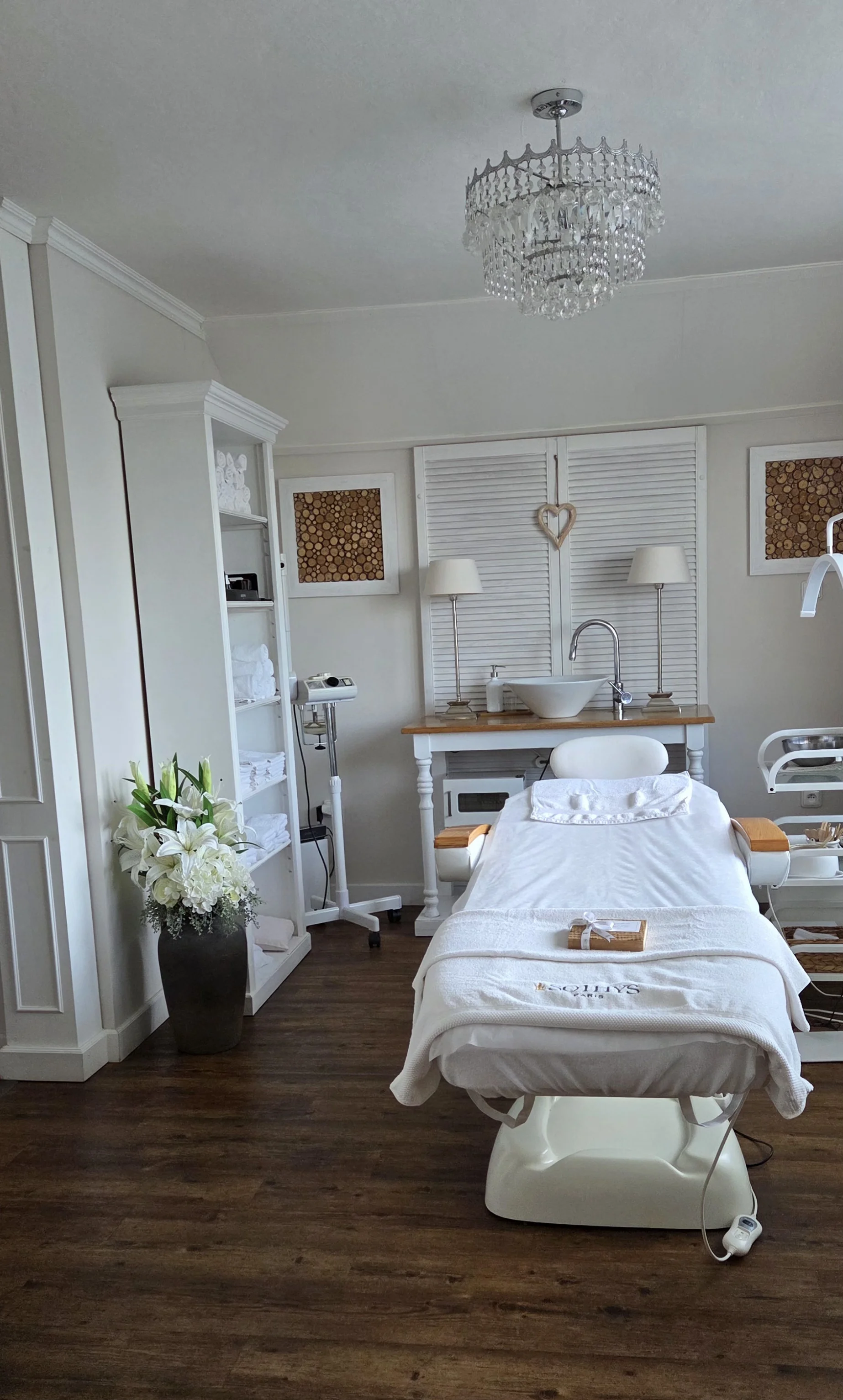 Masáže dle výběru: záda a šíje, nohy či ruce nebo 1,5 h aromaterapeutické masáže
