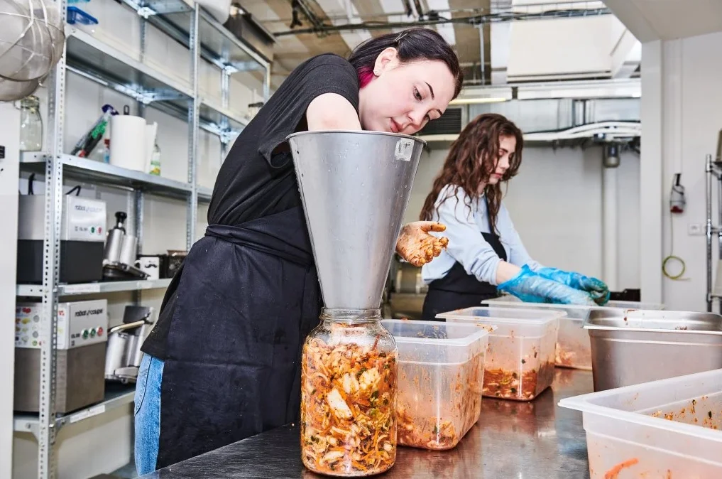 Vyrobte si vlastní kimchi: čtyřhodinový kurz pro 1 i 2 osoby, ochutnávka a sleva na nákup
