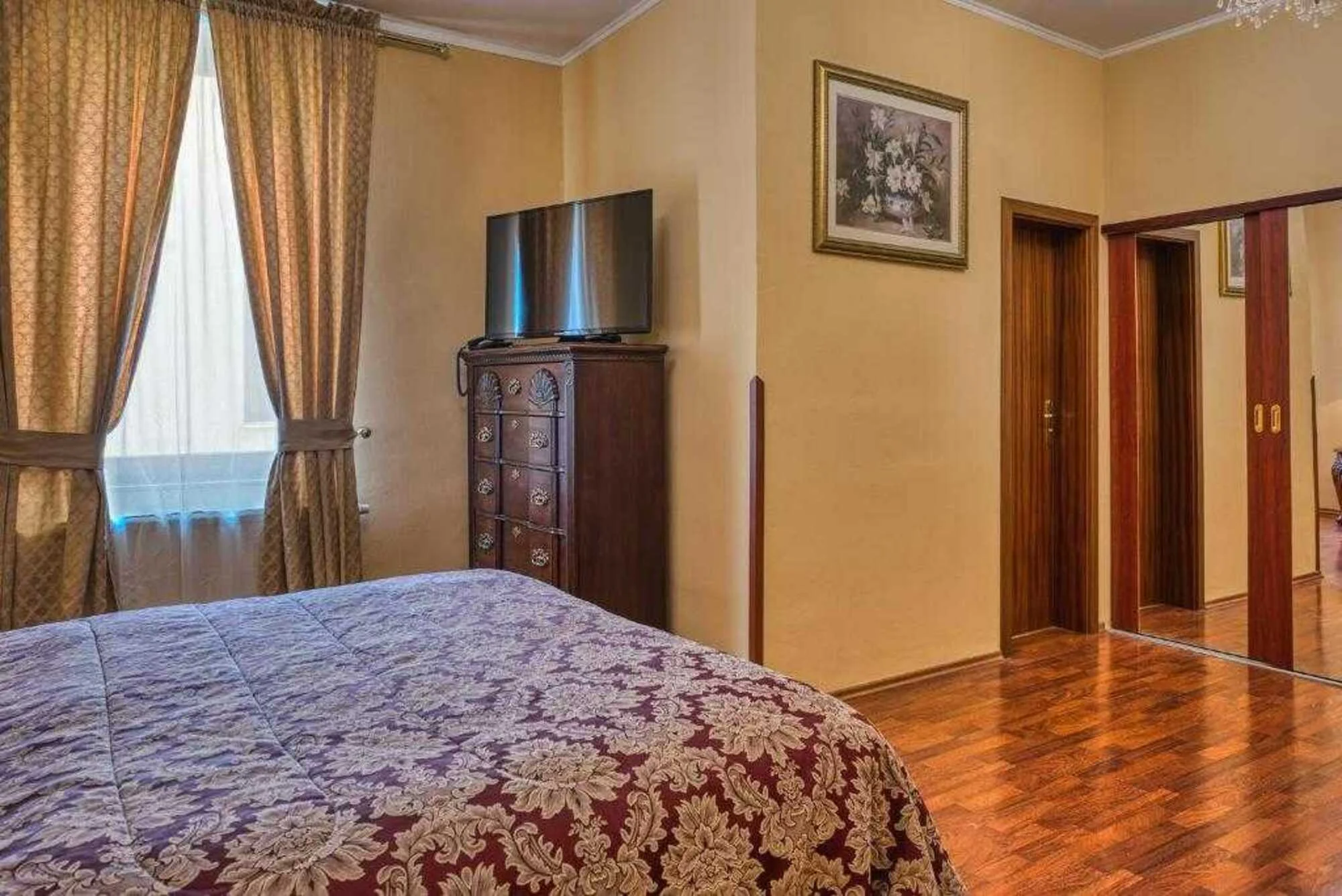 Pobyt v centru Chomutova: historický hotel se snídaní nebo polopenzí