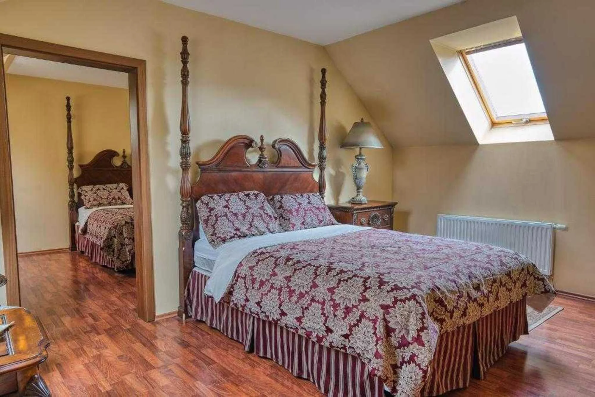 Pobyt v centru Chomutova: historický hotel se snídaní nebo polopenzí