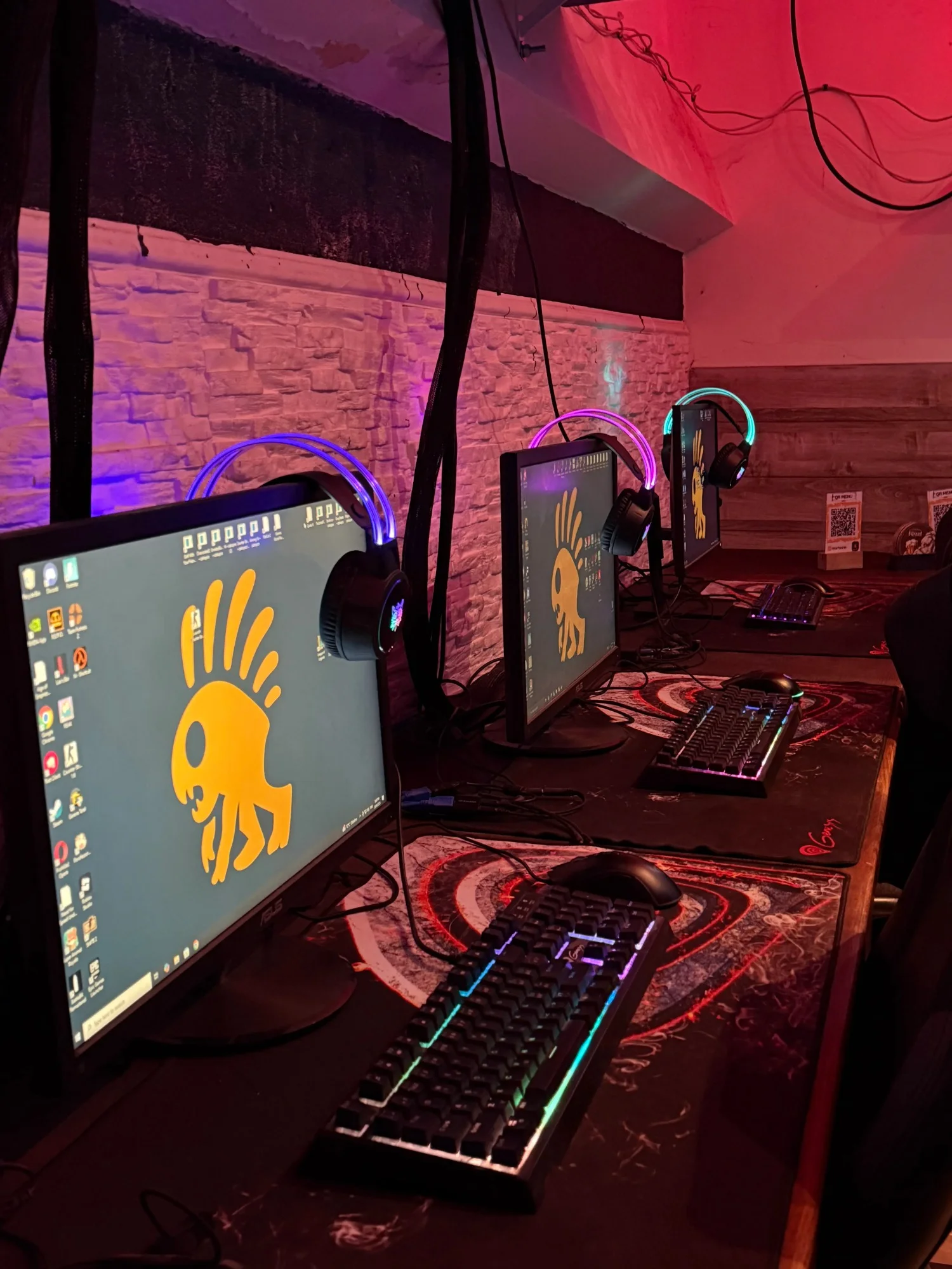 Svět her a skvělých drinků: otevřené vouchery na 300 až 1000 Kč do gaming baru