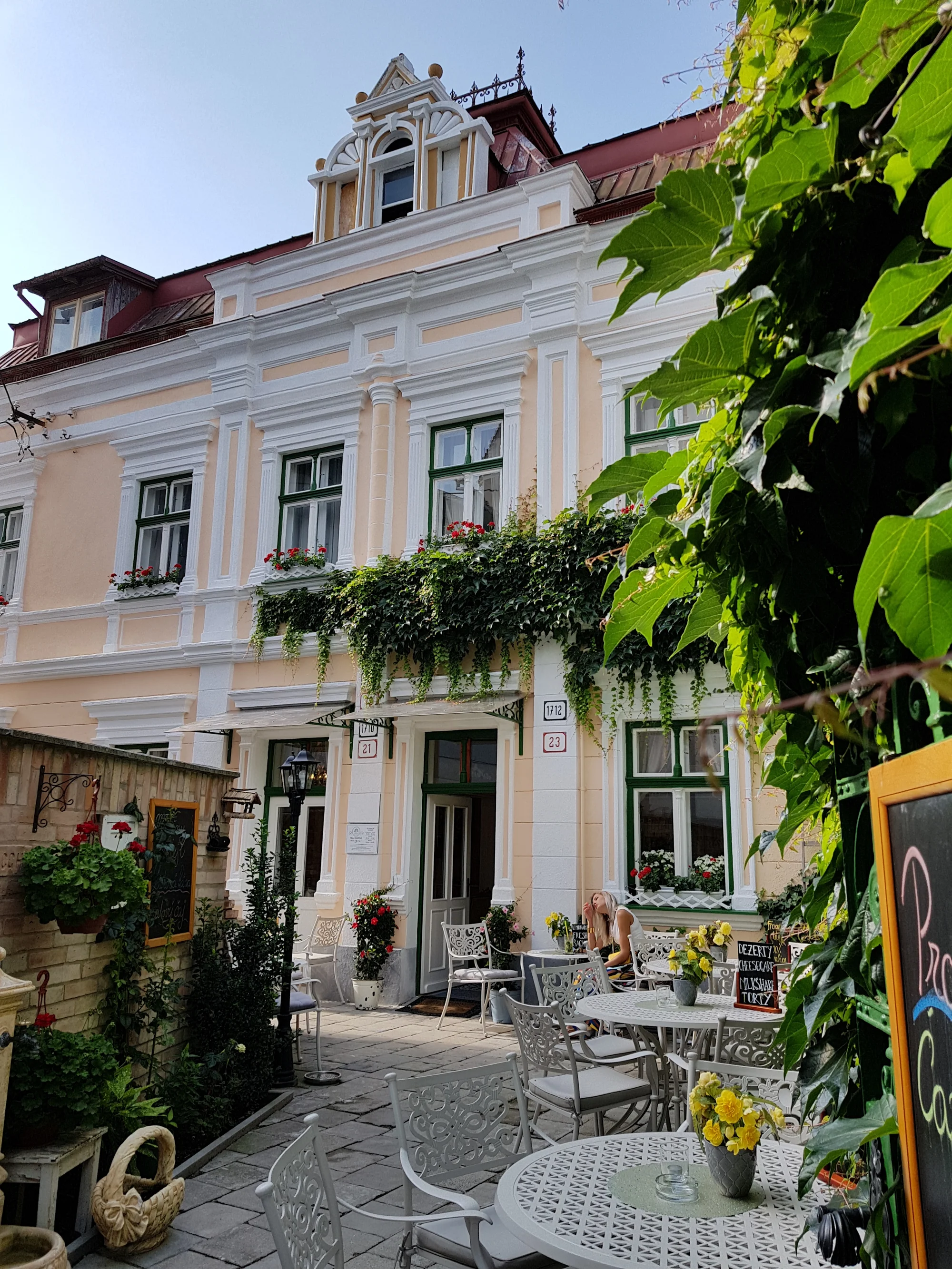 Pohádkový pobyt v centru Piešťan: oblíbená vila se snídaní i privátní wellness