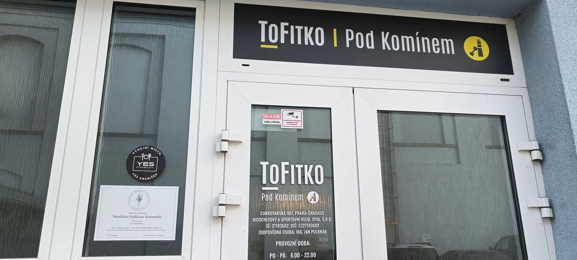 Kosmetická péče pro dámy i pány: kolagenové nitě, fotonový laser i spikule