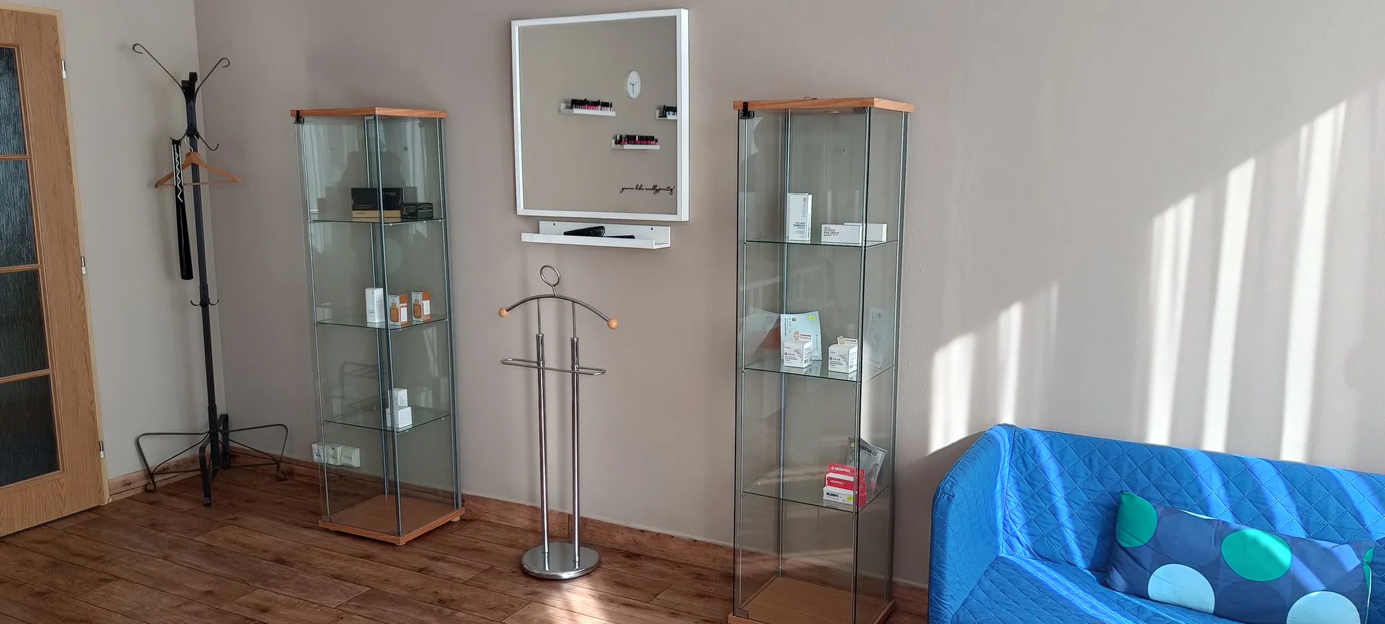 Kosmetická péče pro dámy i pány: kolagenové nitě, fotonový laser i spikule