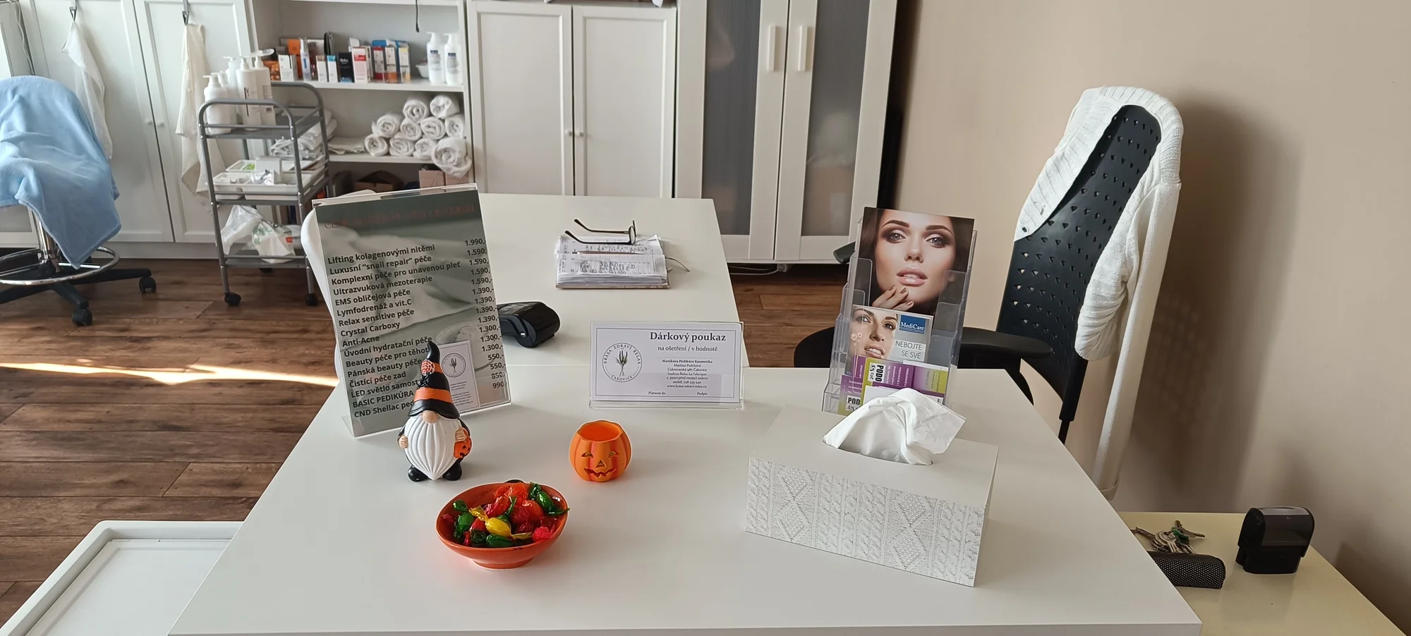 Kosmetická péče pro dámy i pány: kolagenové nitě, fotonový laser i spikule