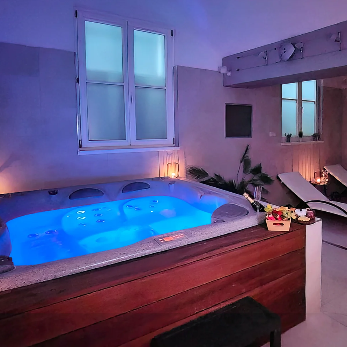 Privátní wellness pro 2 osoby: finská sauna, vířivka, prosecco i občerstvení