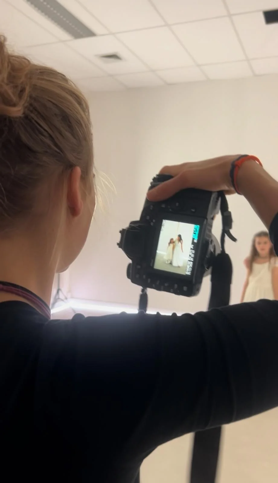 Zažijte pole dance a staňte se hvězdou: příprava na focení, soukromá lekce nebo kurz včetně natáčení