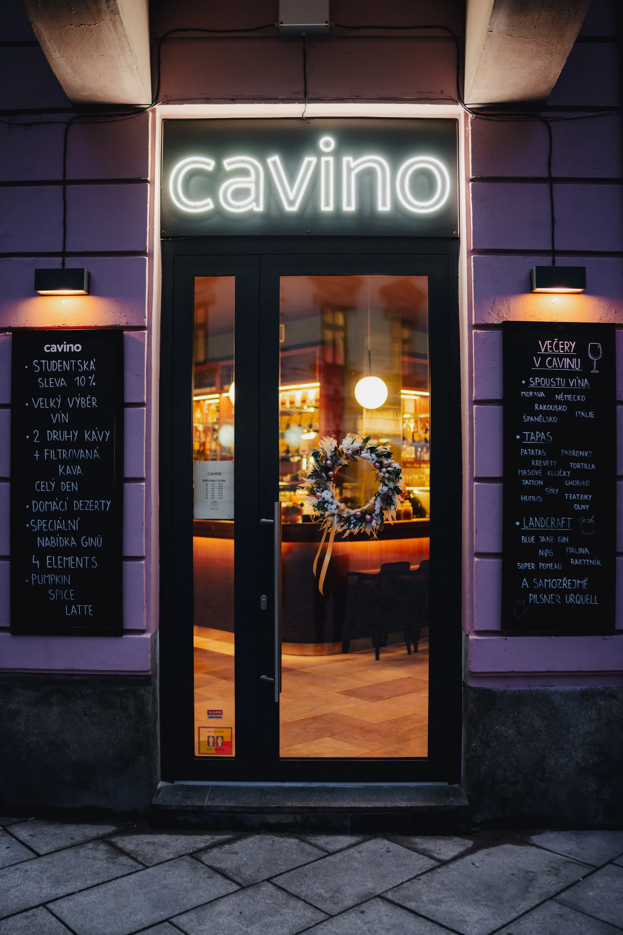 Degustace 1 až 3 druhů tapas se sklenkou vína nebo vinným párováním