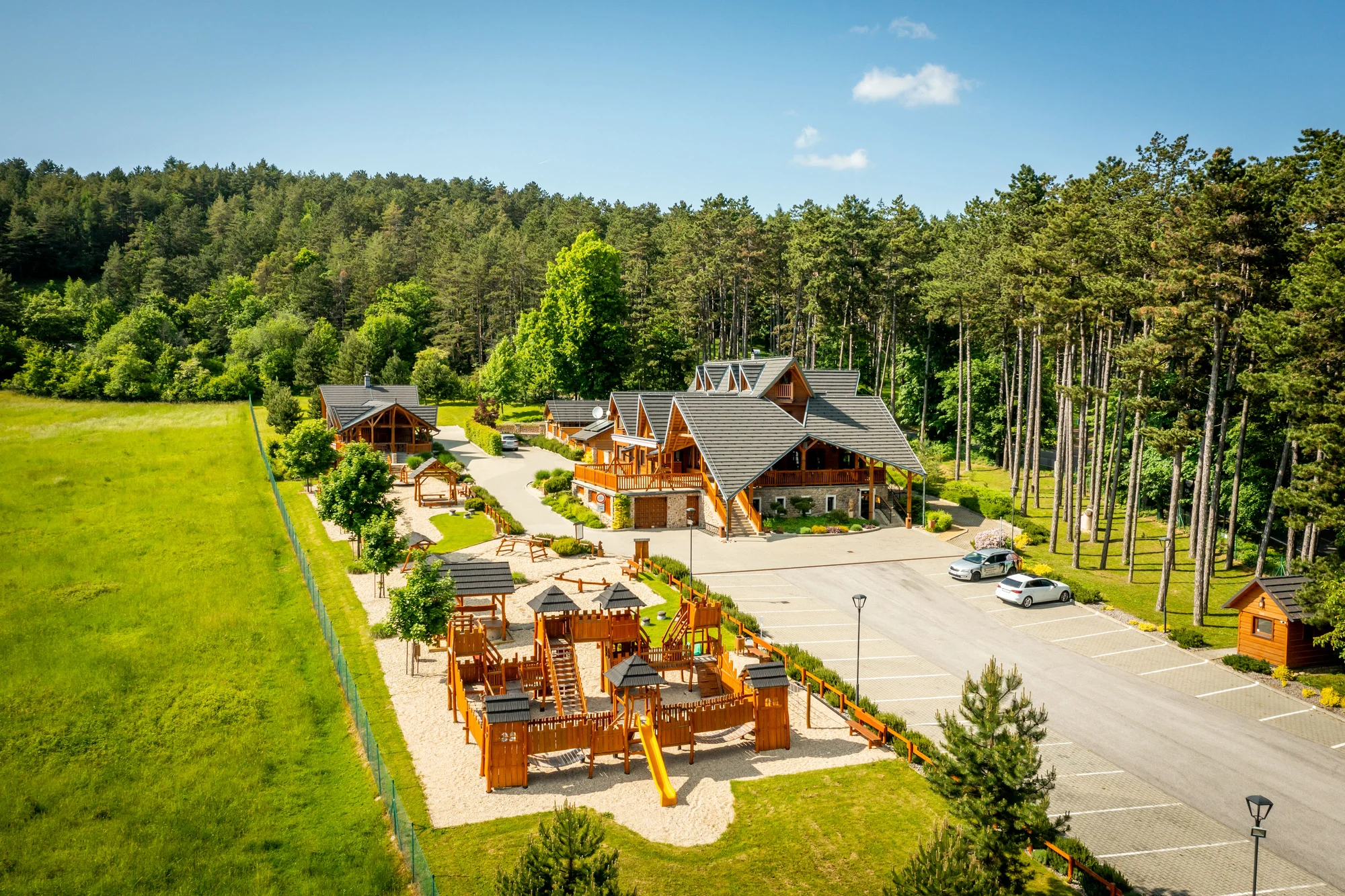 Útulné apartmány u Bojnic: relax na venkově, výhled na hory a čerstvé pečivo k snídani