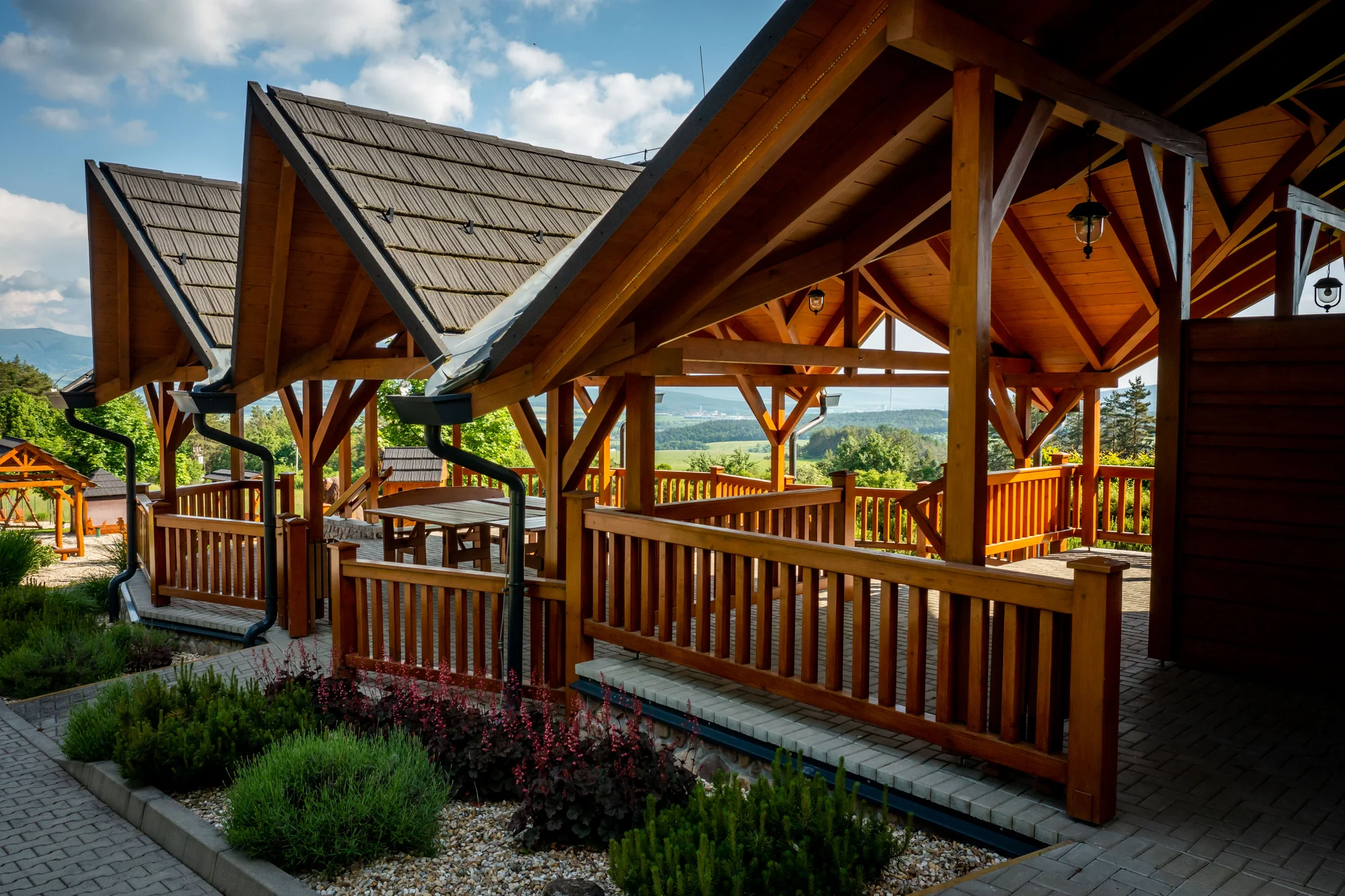 Útulné apartmány u Bojnic: relax na venkově, výhled na hory a čerstvé pečivo k snídani