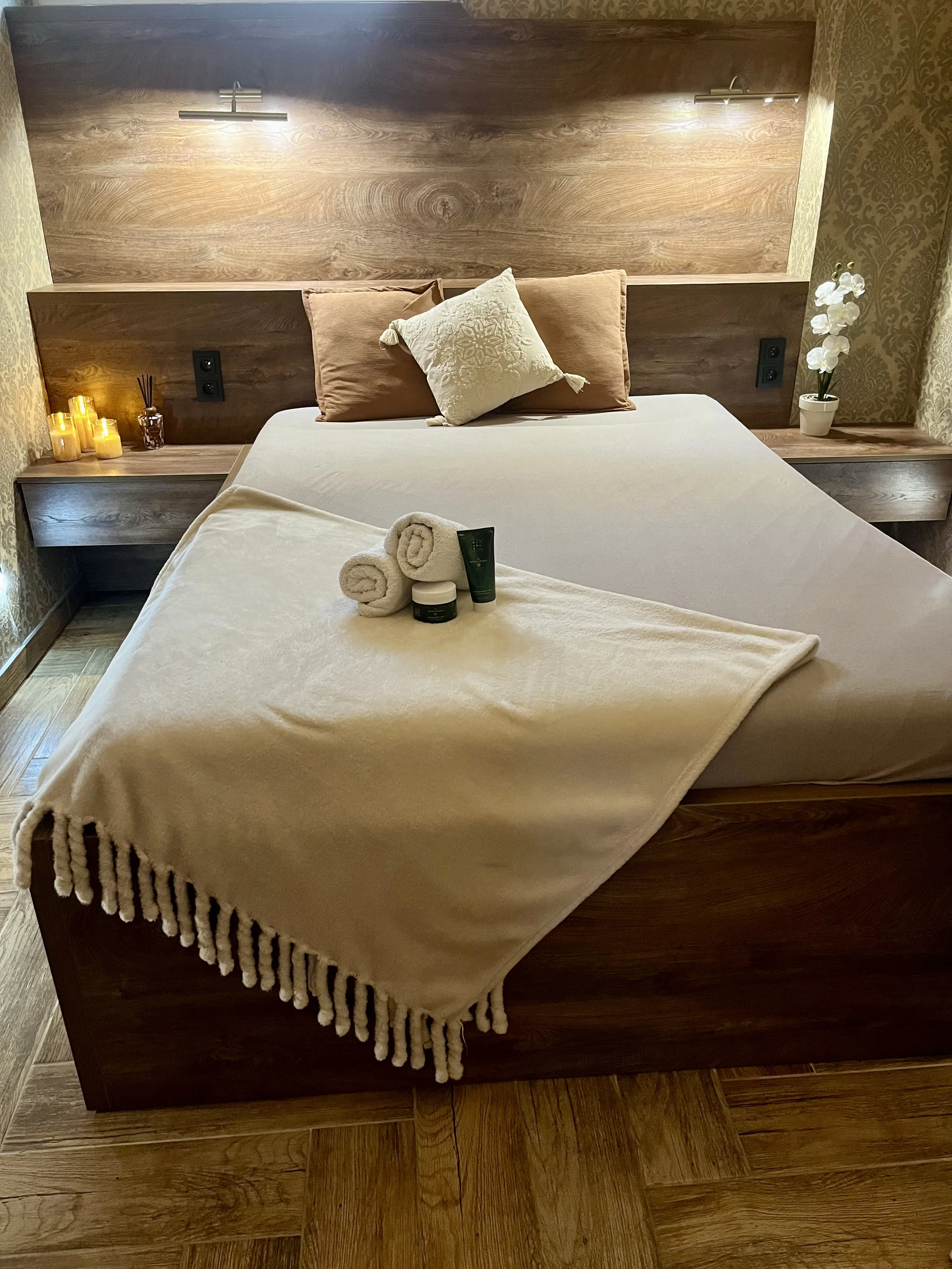 Privátní wellness i s láhví sektu pro 2 osoby: 1, 2 nebo 3 hod.