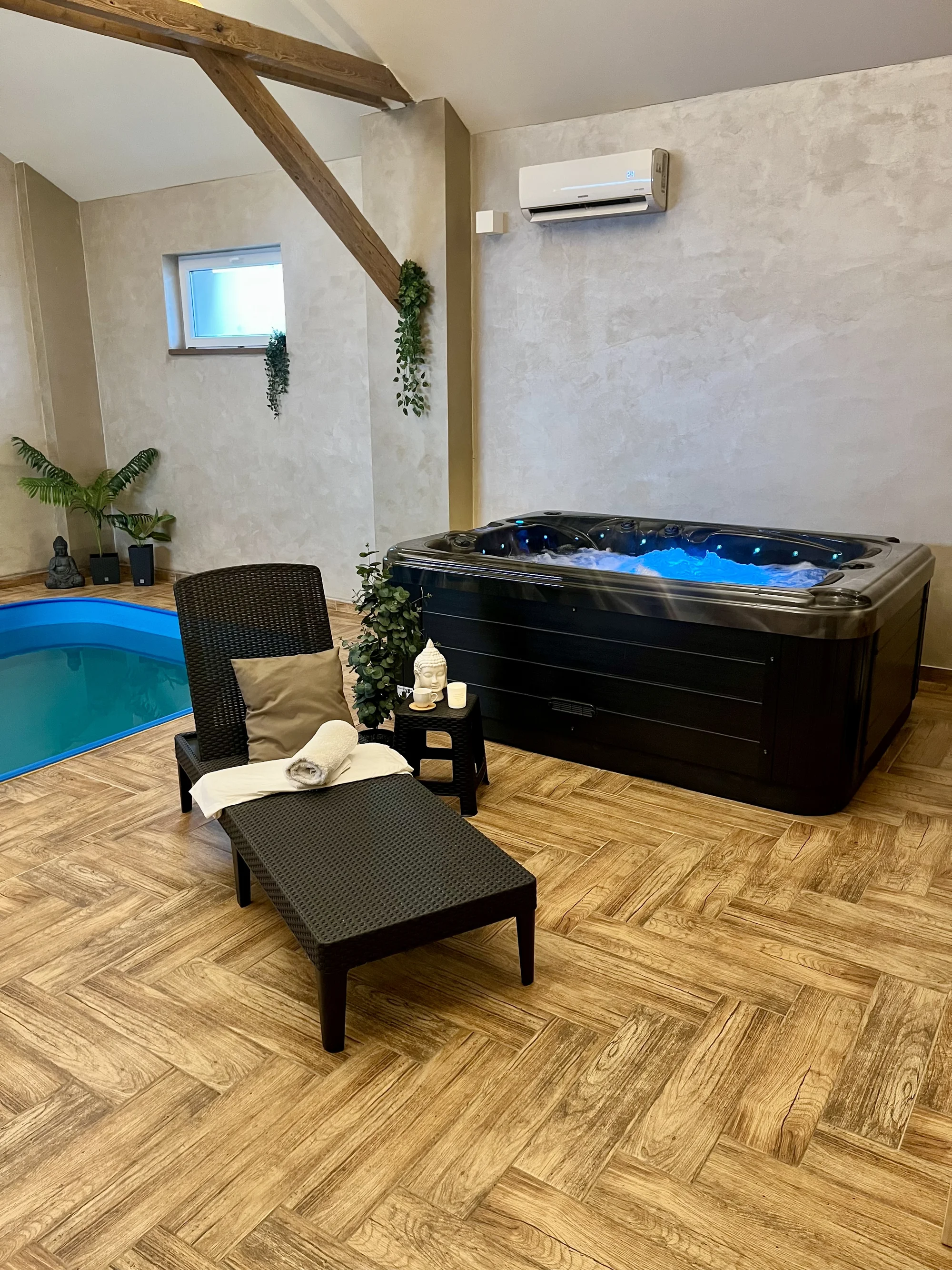 Privátní wellness i s láhví sektu pro 2 osoby: 1, 2 nebo 3 hod.