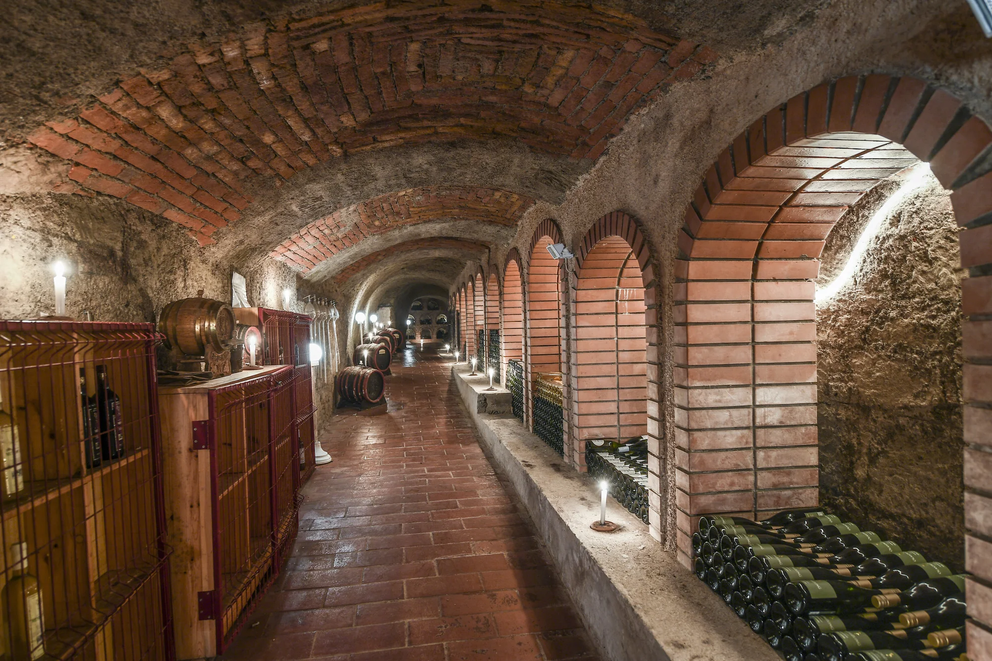 Romantický pobyt v srdci města Eger s neomezeným wellness, návštěvou muzea, ochutnávkou vín nebo vstupem do lázní