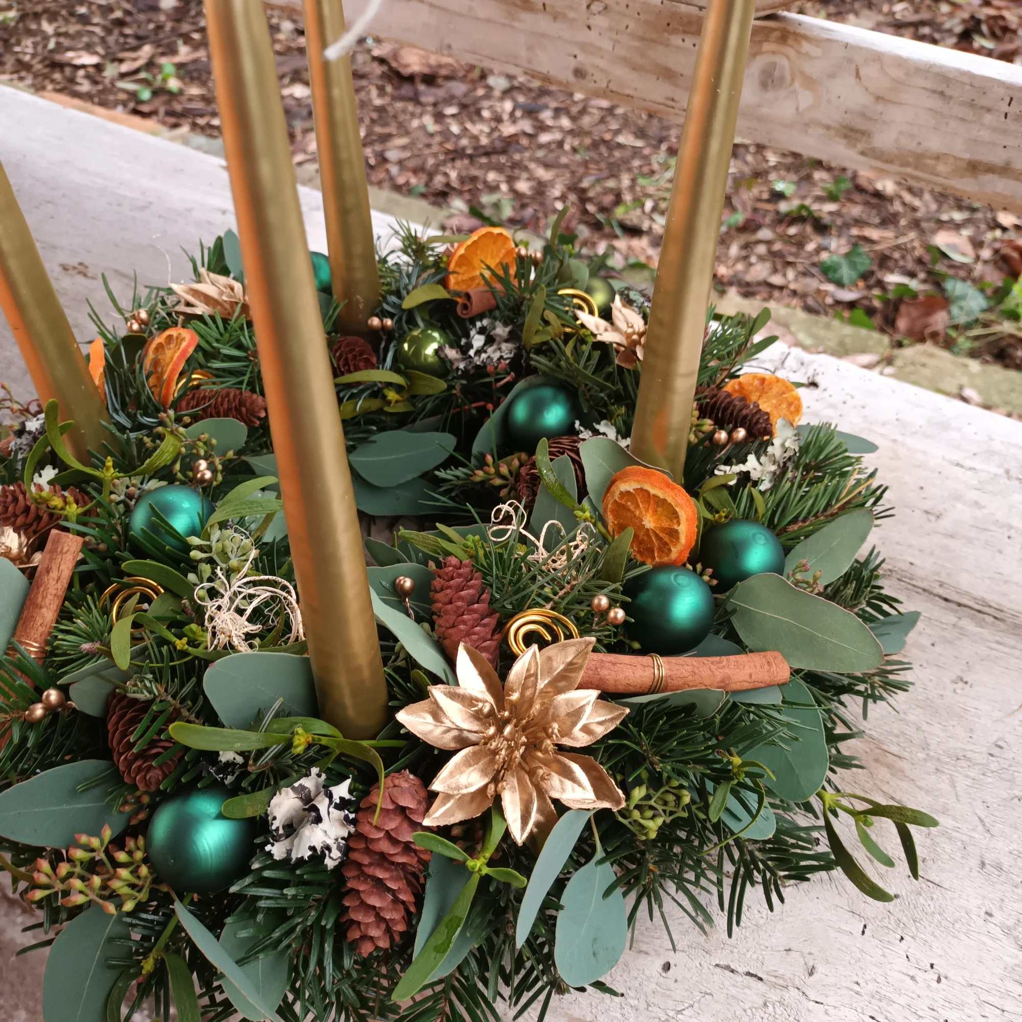 3hod. floristický kurz v Karlíně dle výběru: kytice, věnce či florální obraz