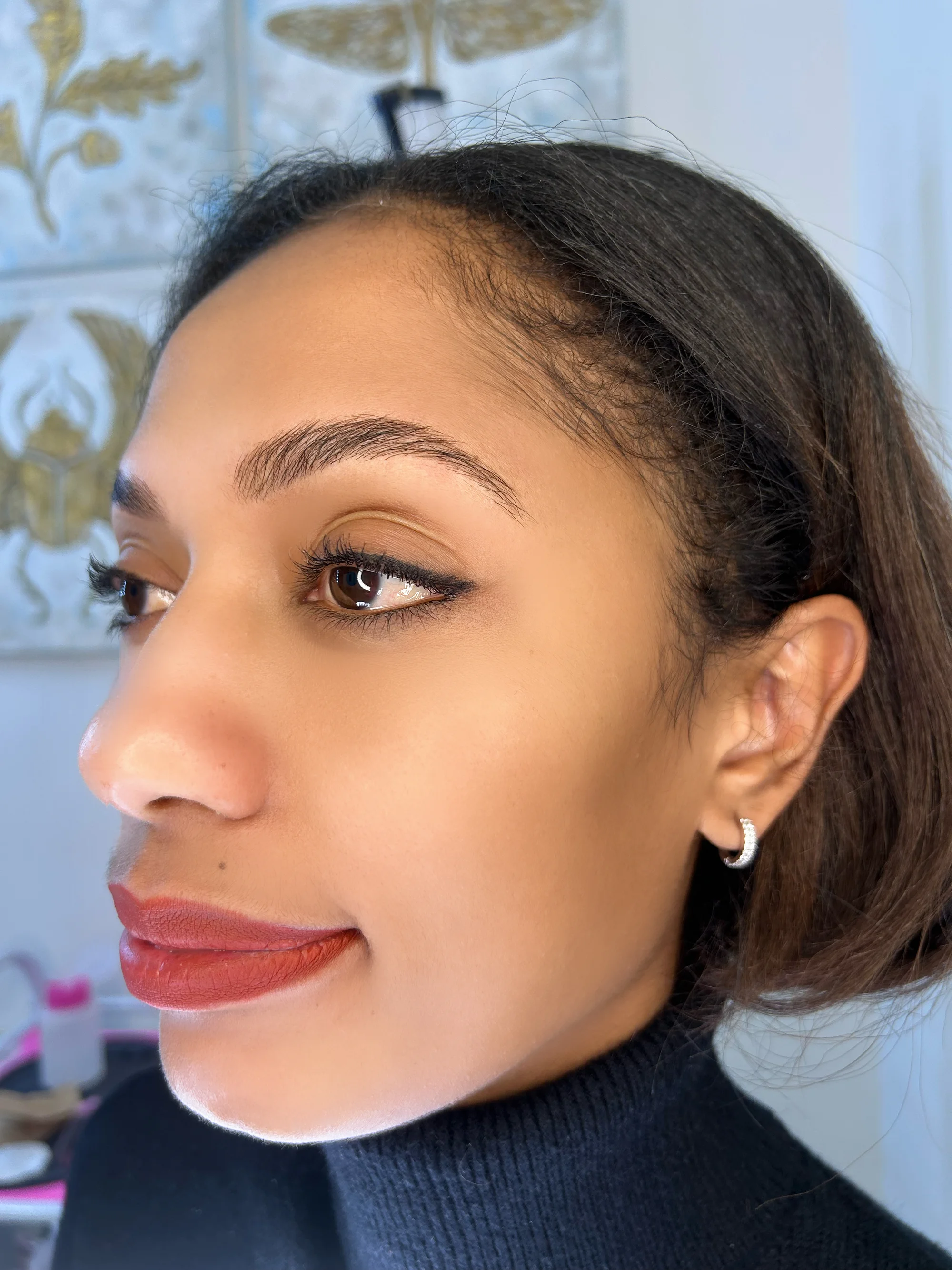 Laminace obočí nebo řas včetně barvení a speciální sérum jako dárek