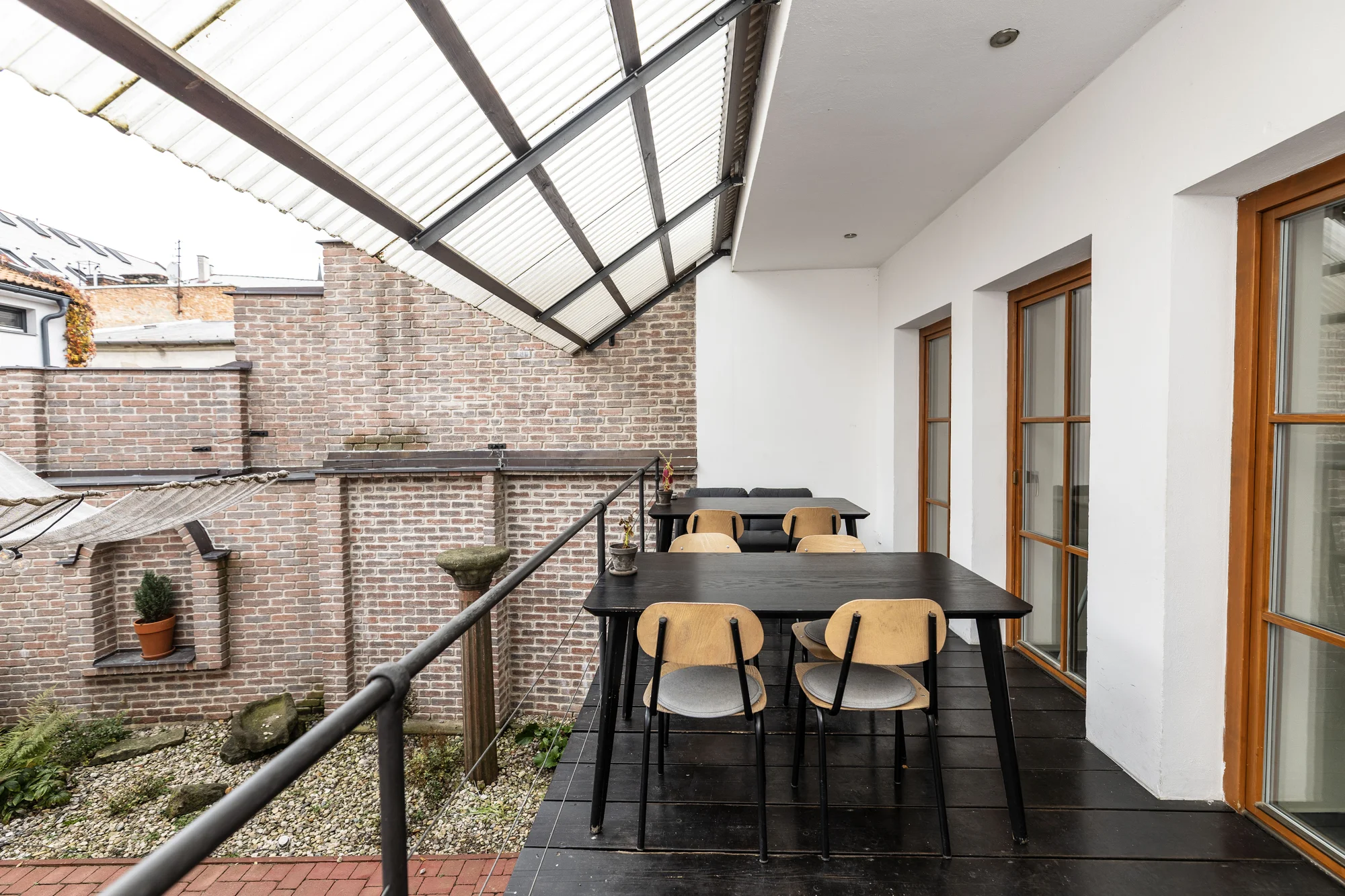 Degustační asijské menu v Litomyšli pro 2 osoby: polévka phở, krevety, knedlíčky gyoza a další