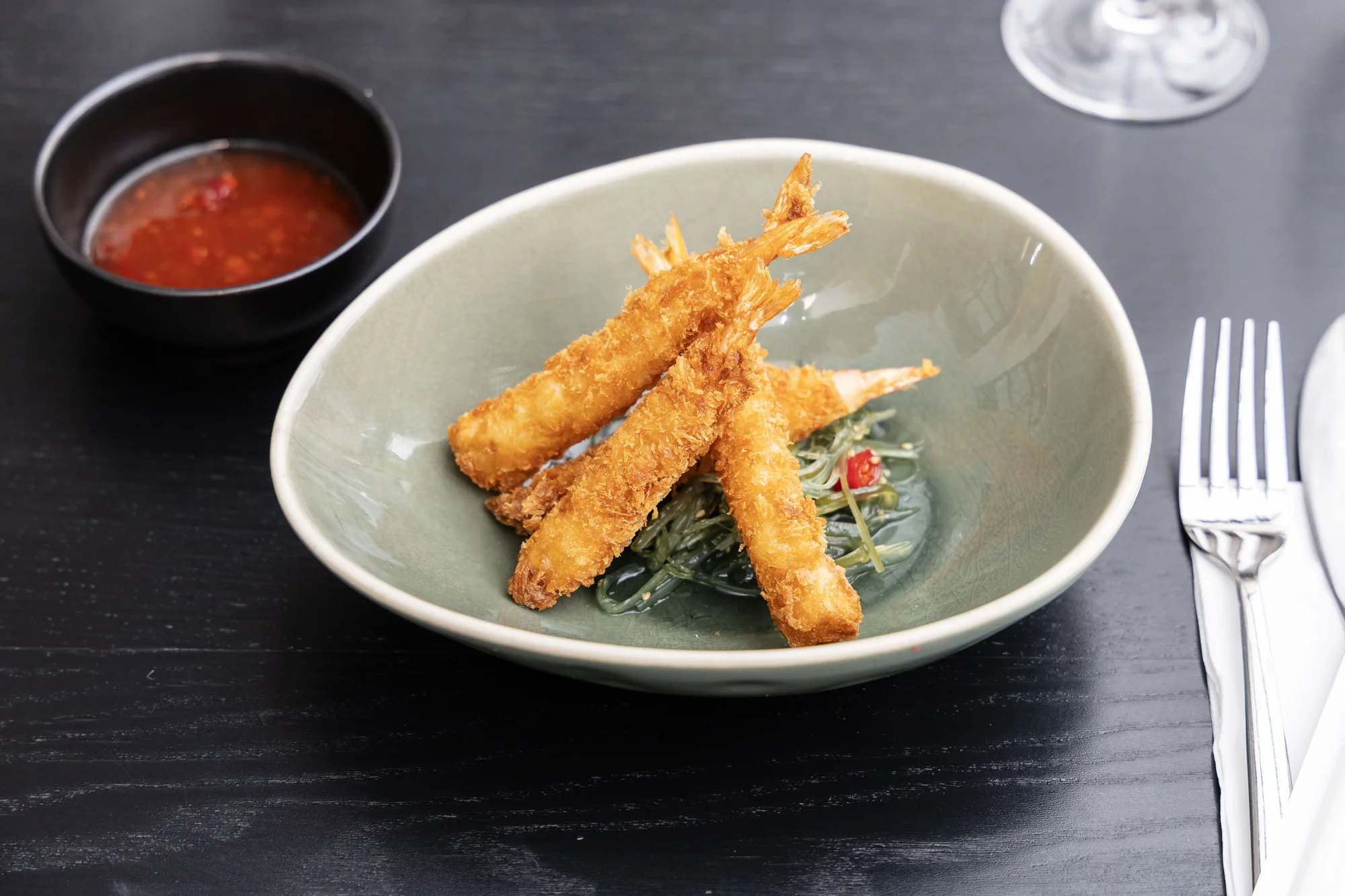 Degustační asijské menu v Litomyšli pro 2 osoby: polévka phở, krevety, knedlíčky gyoza a další