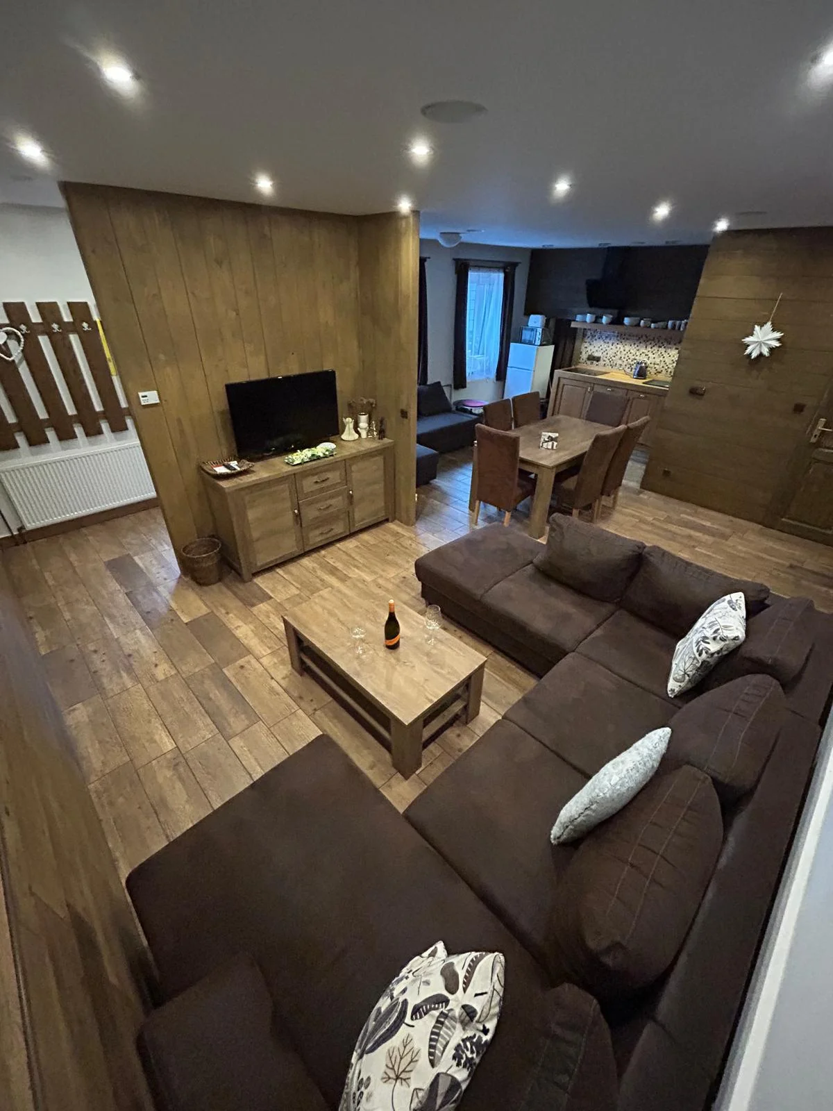 Relax v Podkrkonoší: privátní wellness pro 2 osoby až na 180 minut, sauna, vířivka, občerstvení