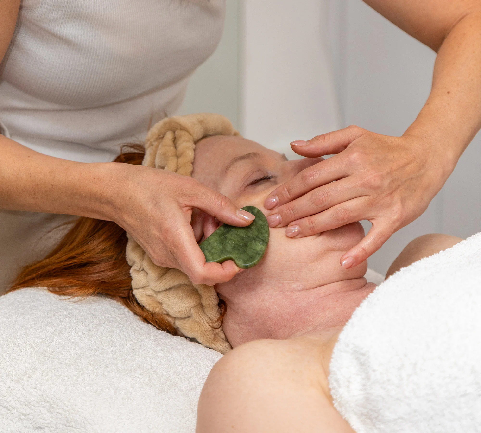 Myofasciální a bukální masáž obličeje: 1–5 hodinových procedur