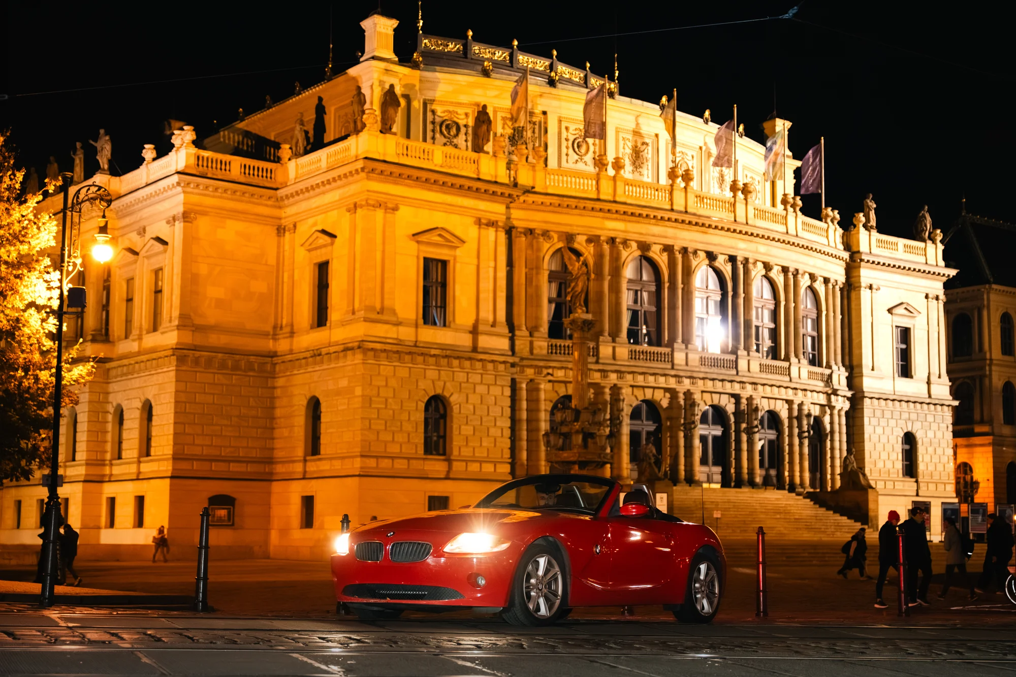 Dokonalý zážitek pro jednoho: Projížďka tím nejkrásnějším z Prahy v BMW Z4 cabrio