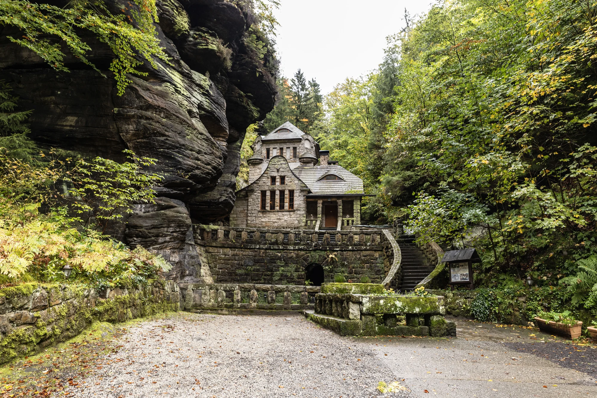 Pobyt v tajuplné Staré plynárně v Hřensku se snídaní nebo bez stravy
