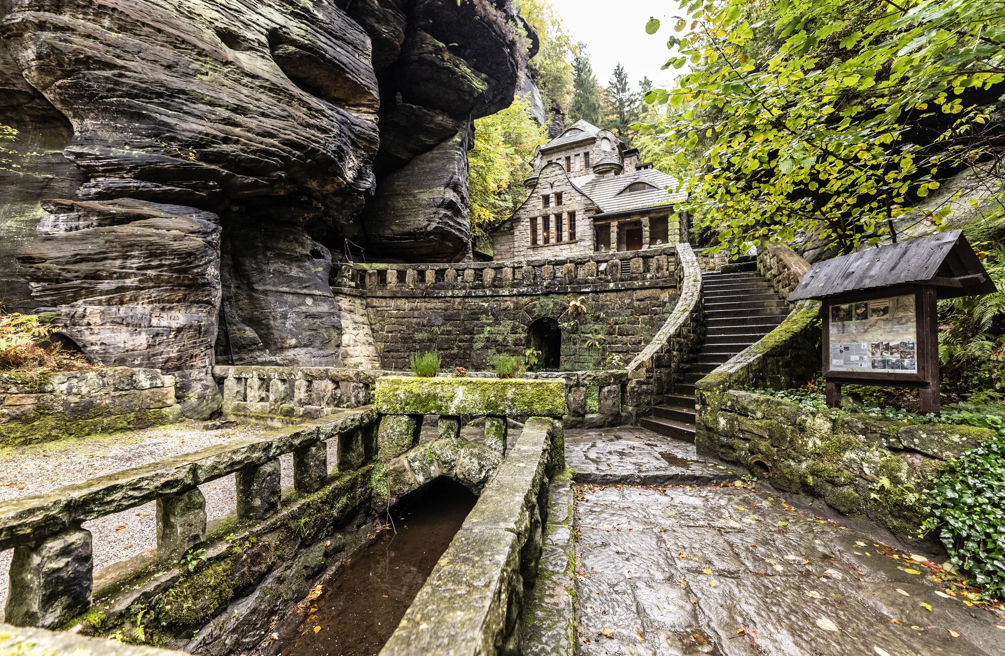 Pobyt v tajuplné Staré plynárně v Hřensku se snídaní nebo bez stravy