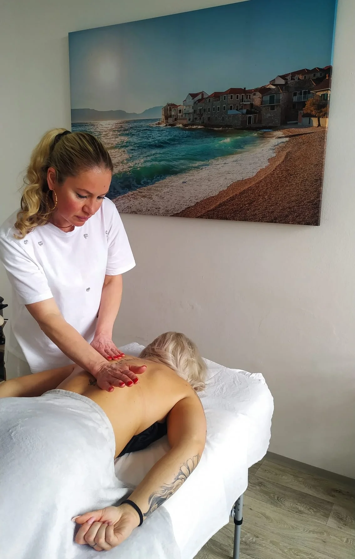 Otevřené vouchery v hodnotě až 1 000 Kč na masáže podle výběru: hubnoucí, bukální, baňková i párová ad.