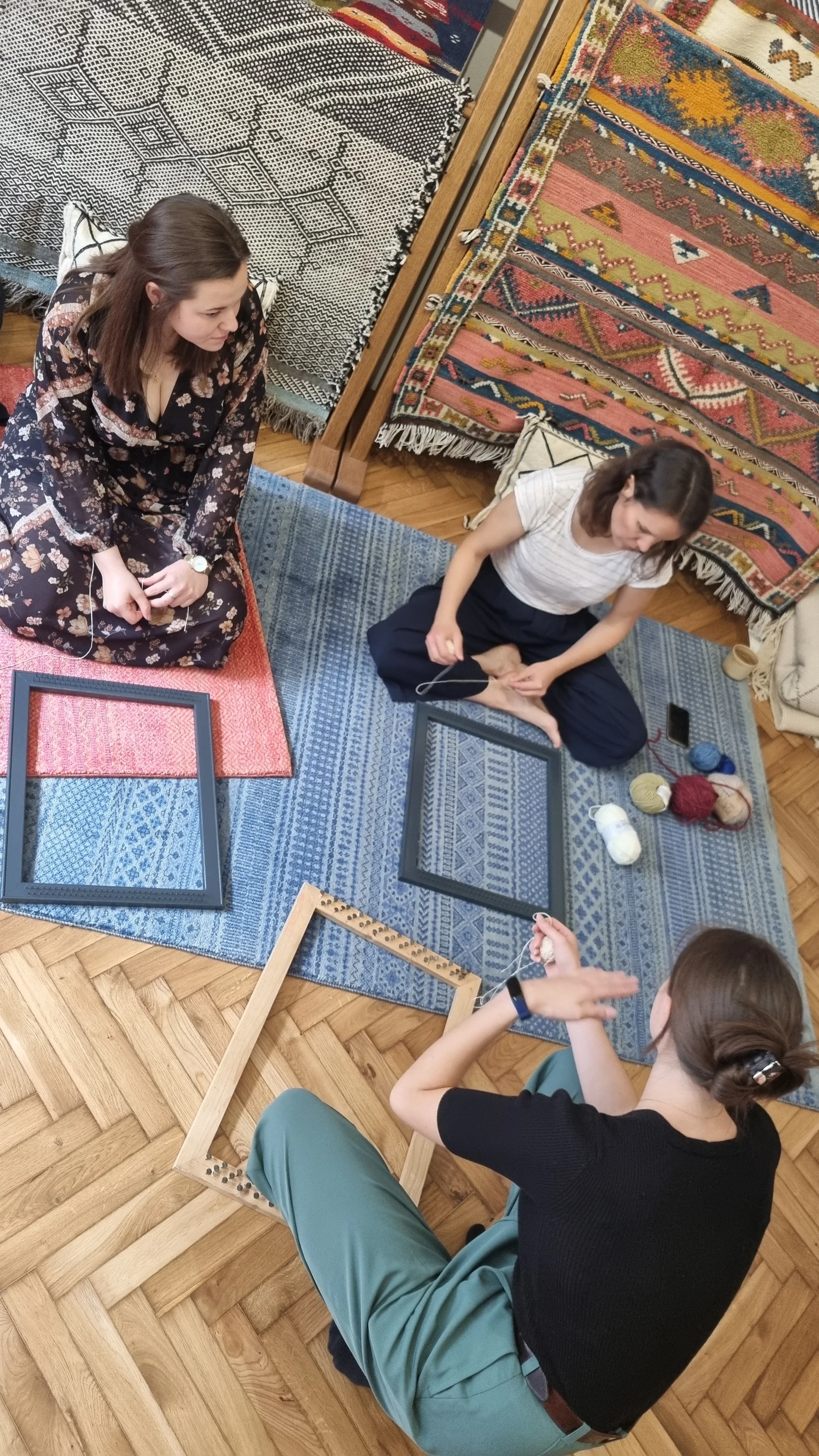 Odpočinkové kurzy tkaní: úplné základy, tvorba podtácku i tapiserie