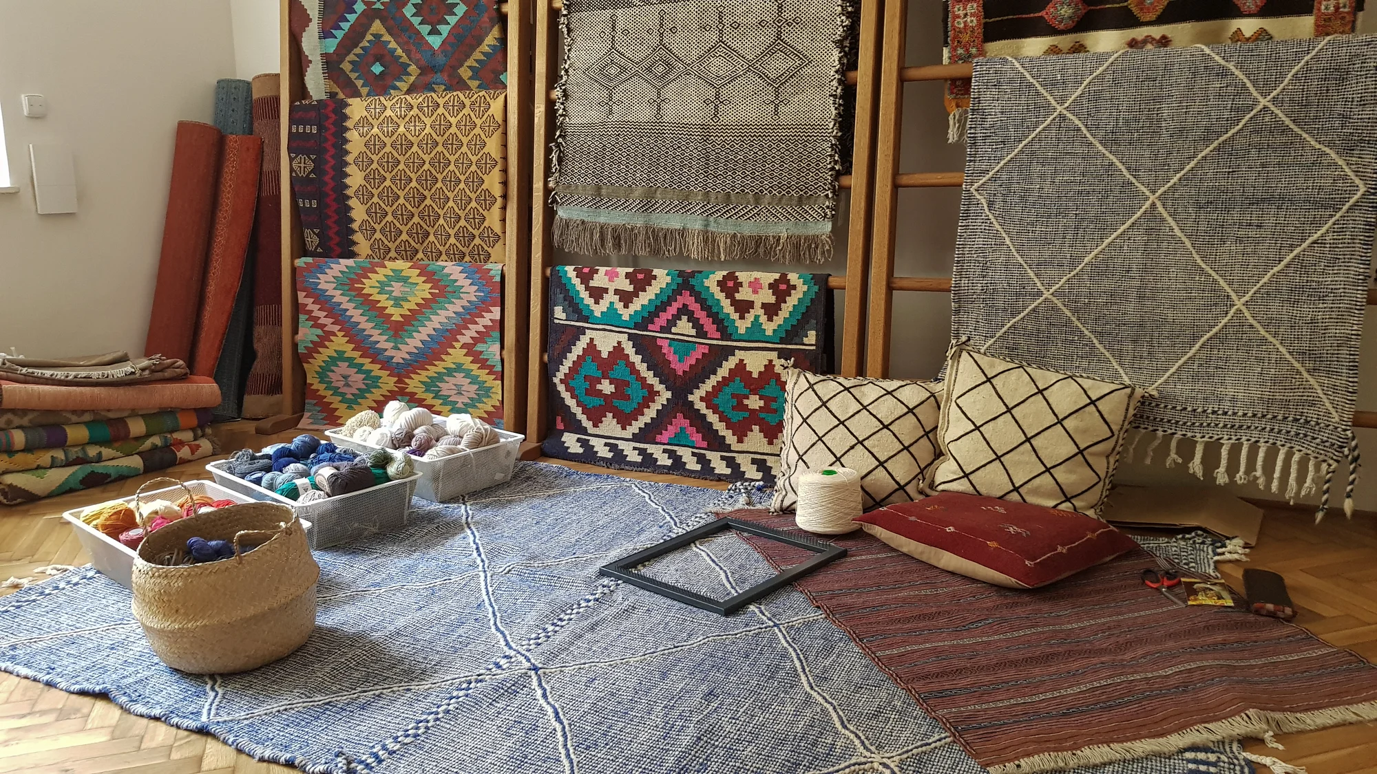 Odpočinkové kurzy tkaní: úplné základy, tvorba podtácku i tapiserie