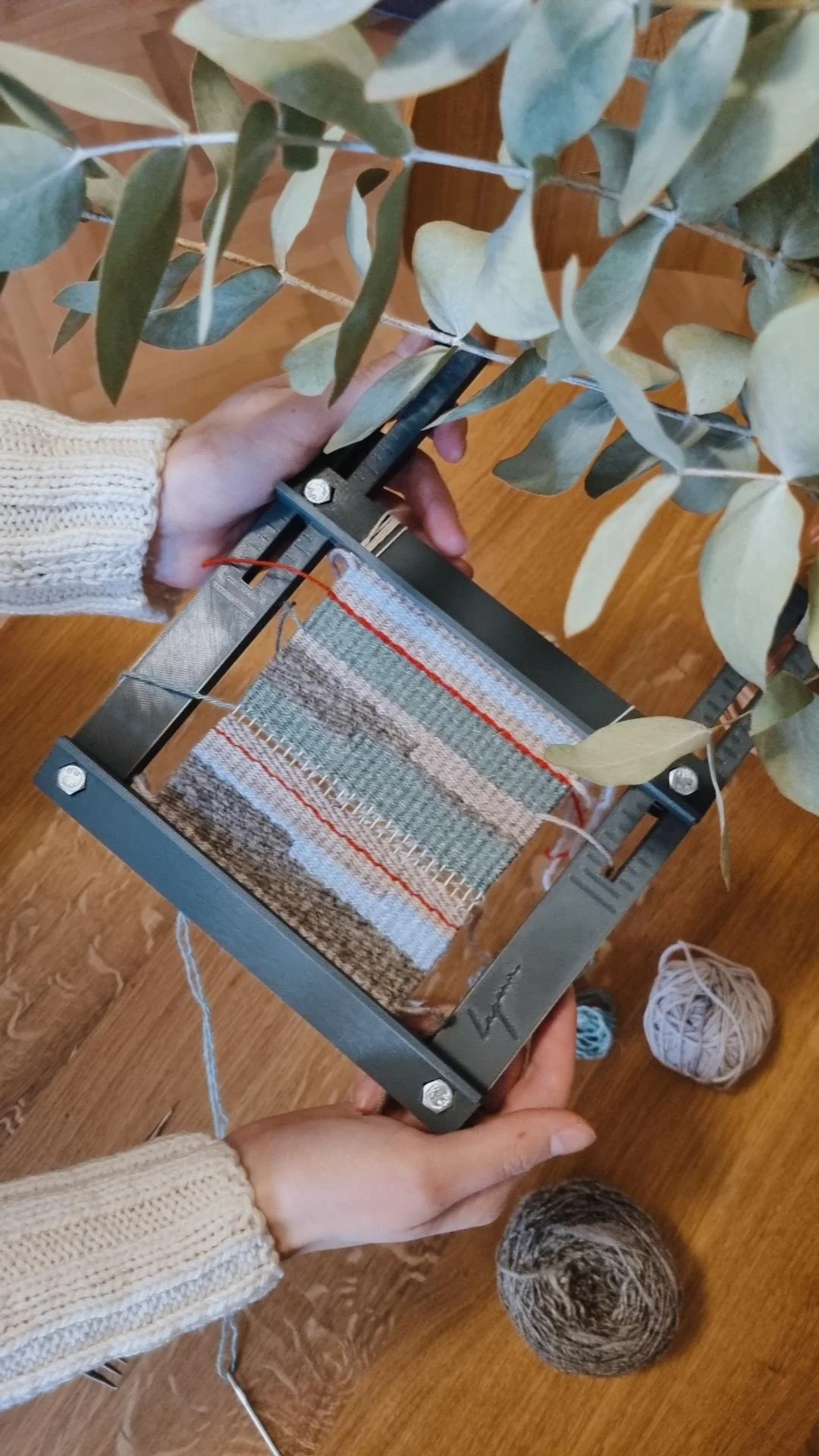 Odpočinkové kurzy tkaní: úplné základy, tvorba podtácku i tapiserie